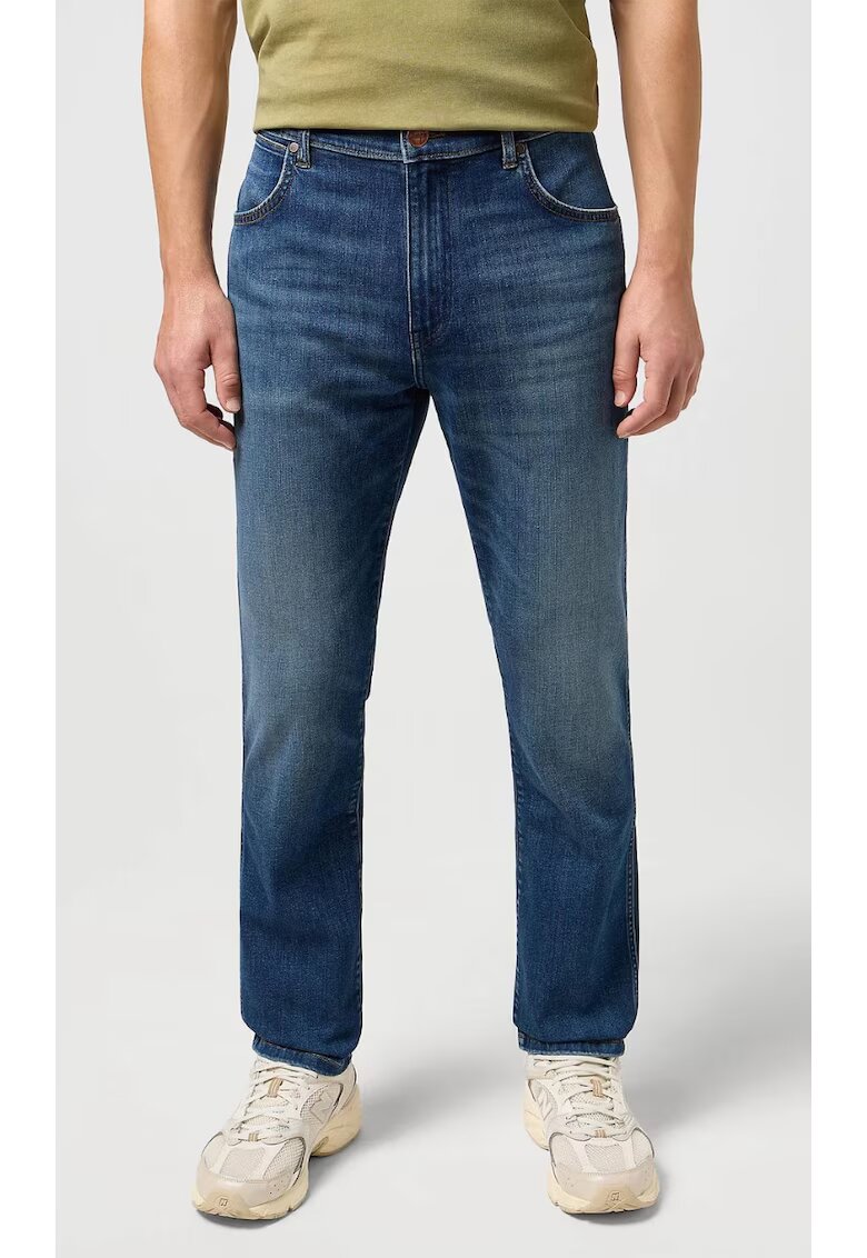 Wrangler Blugi barbatesti Larston Hare Epic - bumbac/poliester/elastan - albastru inchis
