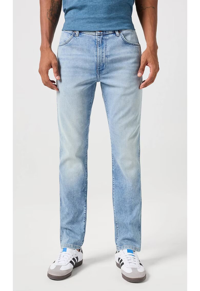 Wrangler Blugi barbatesti Larston Palamino - bumbac/poliester/elastan - albastru deschis
