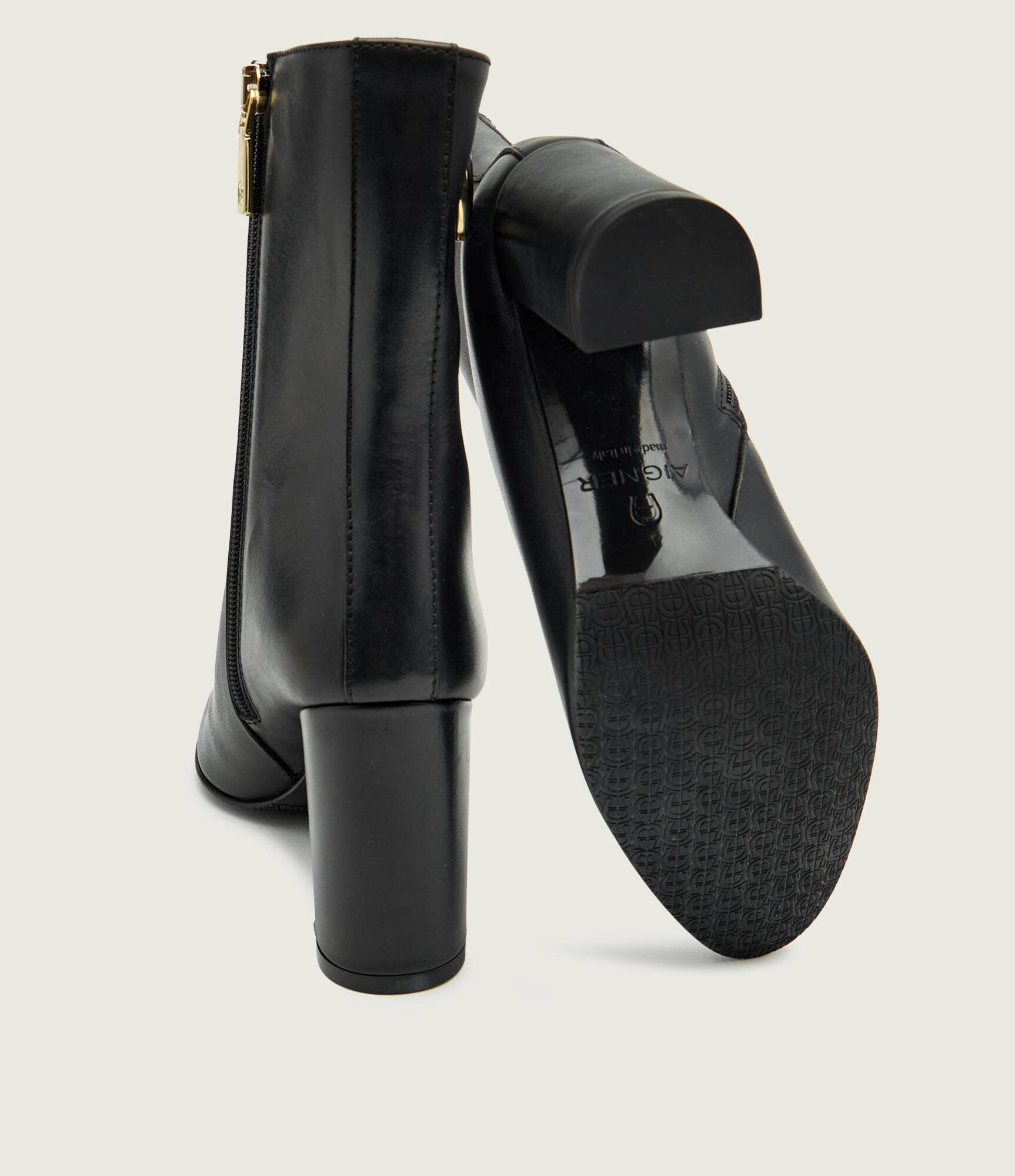 Aigner De piele botine cu toc CAROLINE 15B