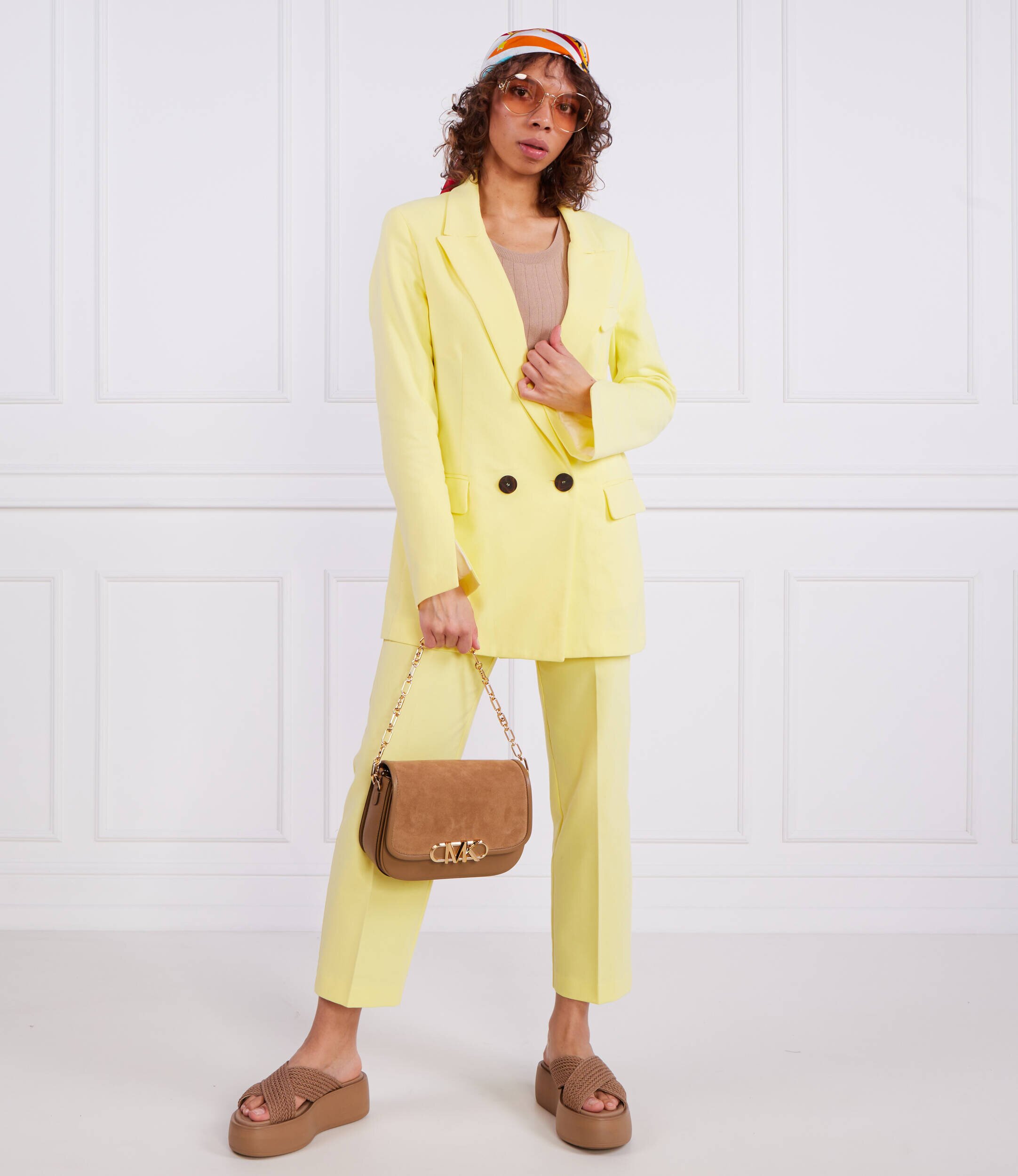 Beatrice B Sacou | Shaped fit