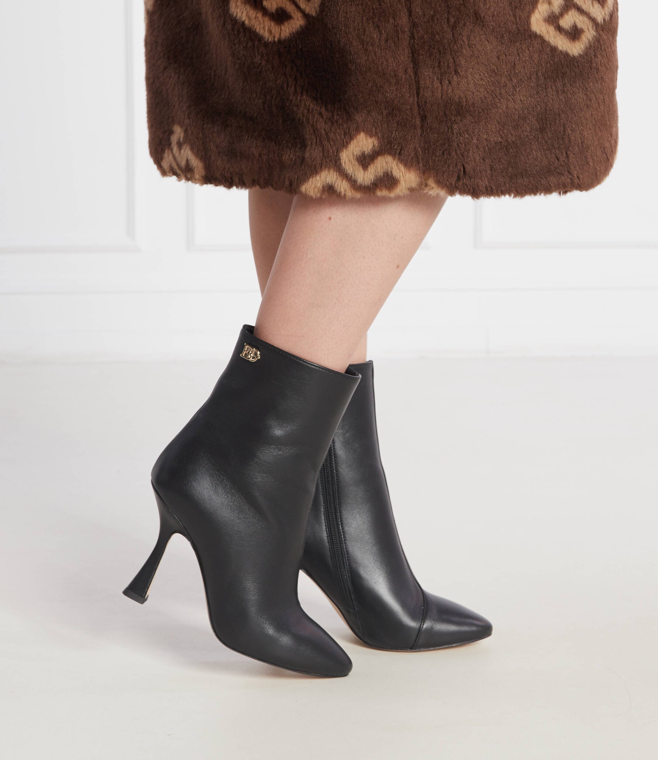 BluGirl Blumarine De piele botine