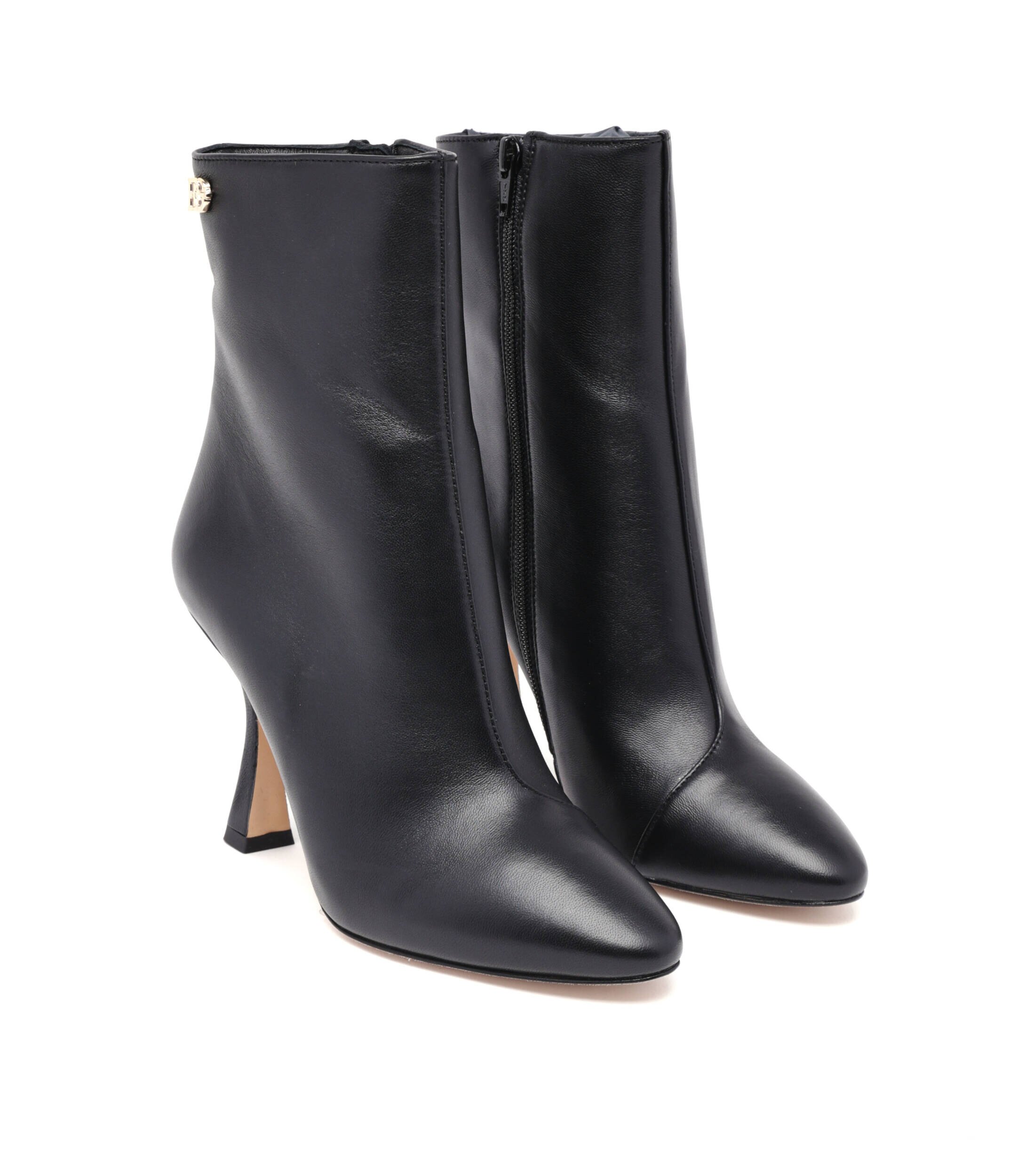 BluGirl Blumarine De piele botine