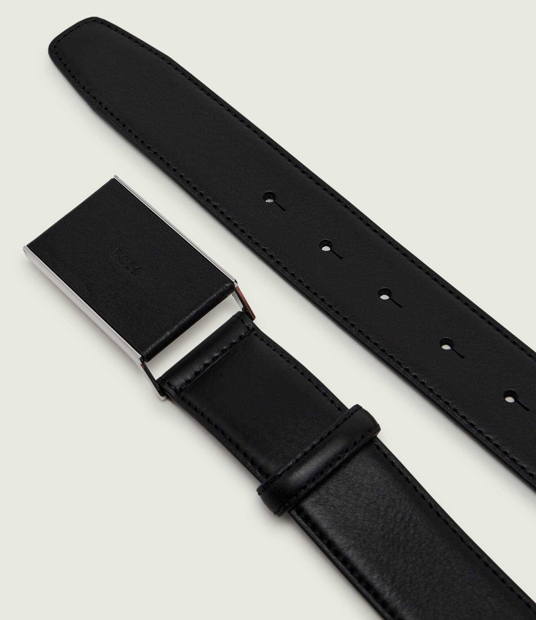 BOSS BLACK Curea de piele Skar_Sz35