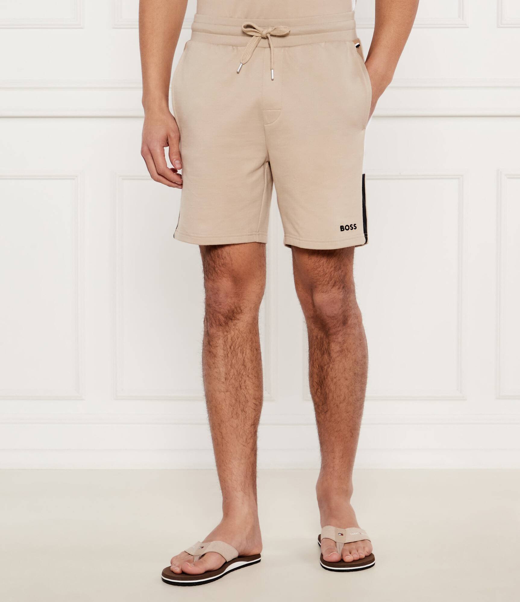 BOSS BLACK Pantaloni scurți Iconic | Regular Fit