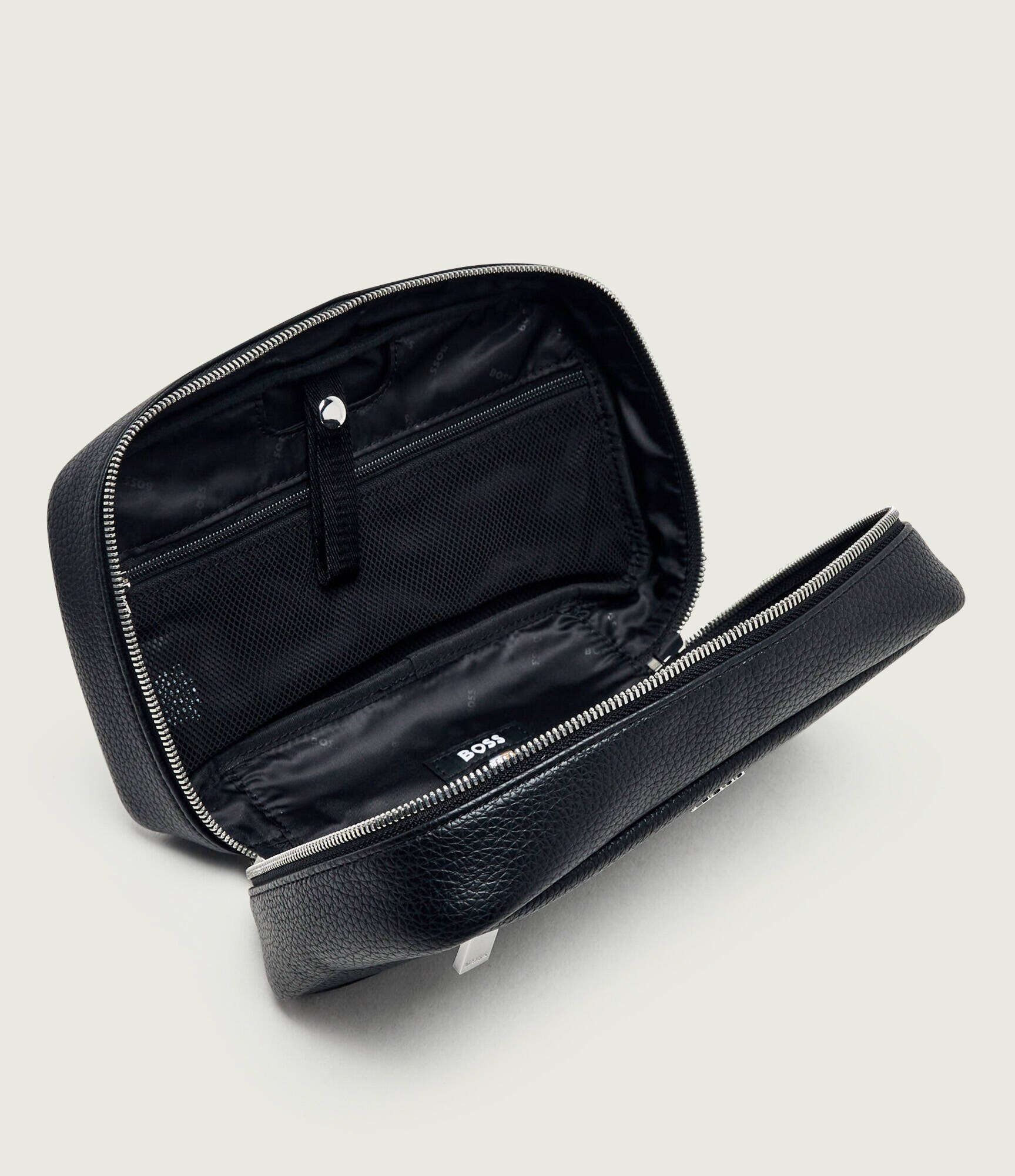 BOSS BLACK Trusă pentru cosmetice Ray Evo