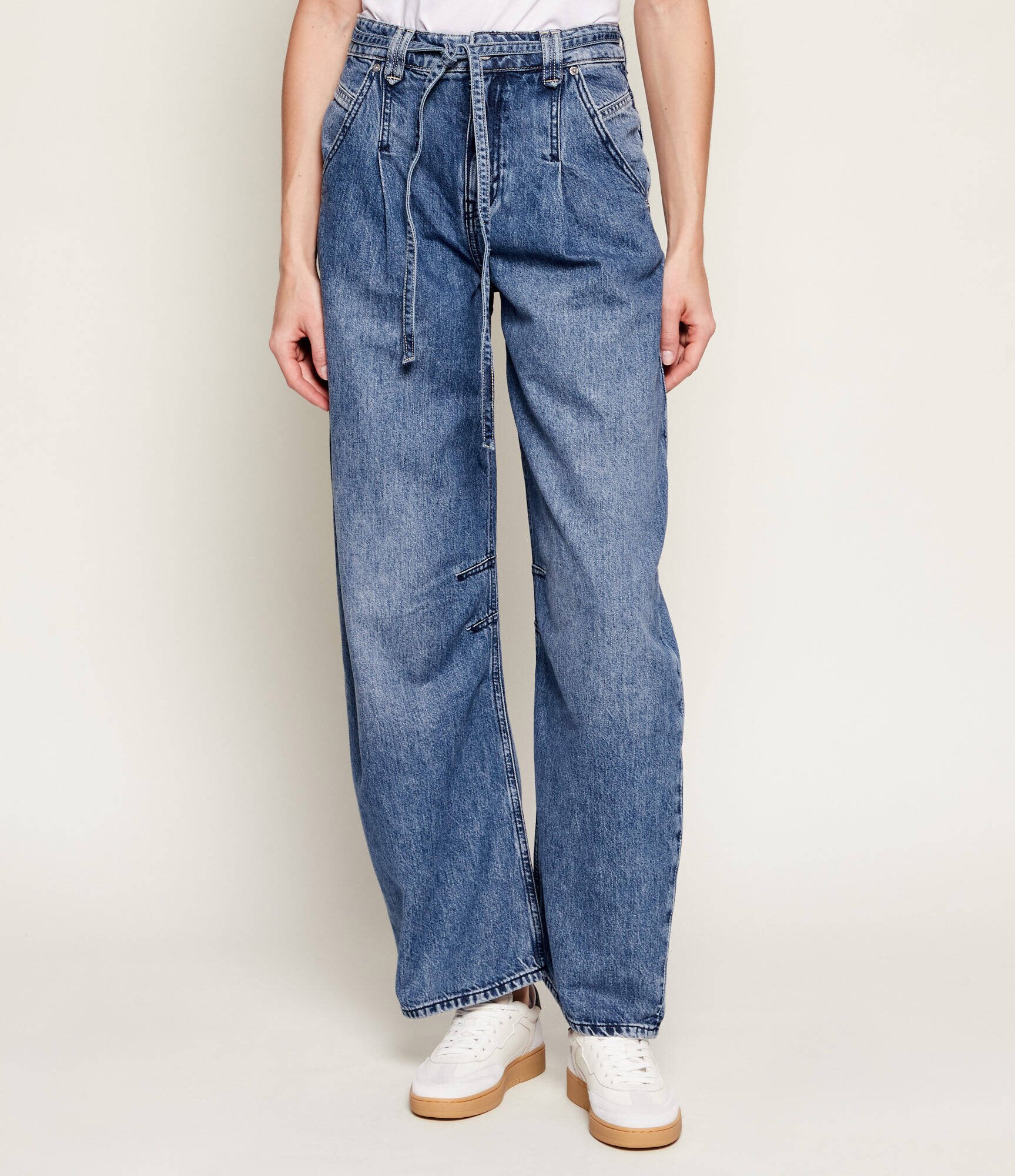 BOSS Orange Blugi C_PLEATED BARREL 1.0 | Mom Fit