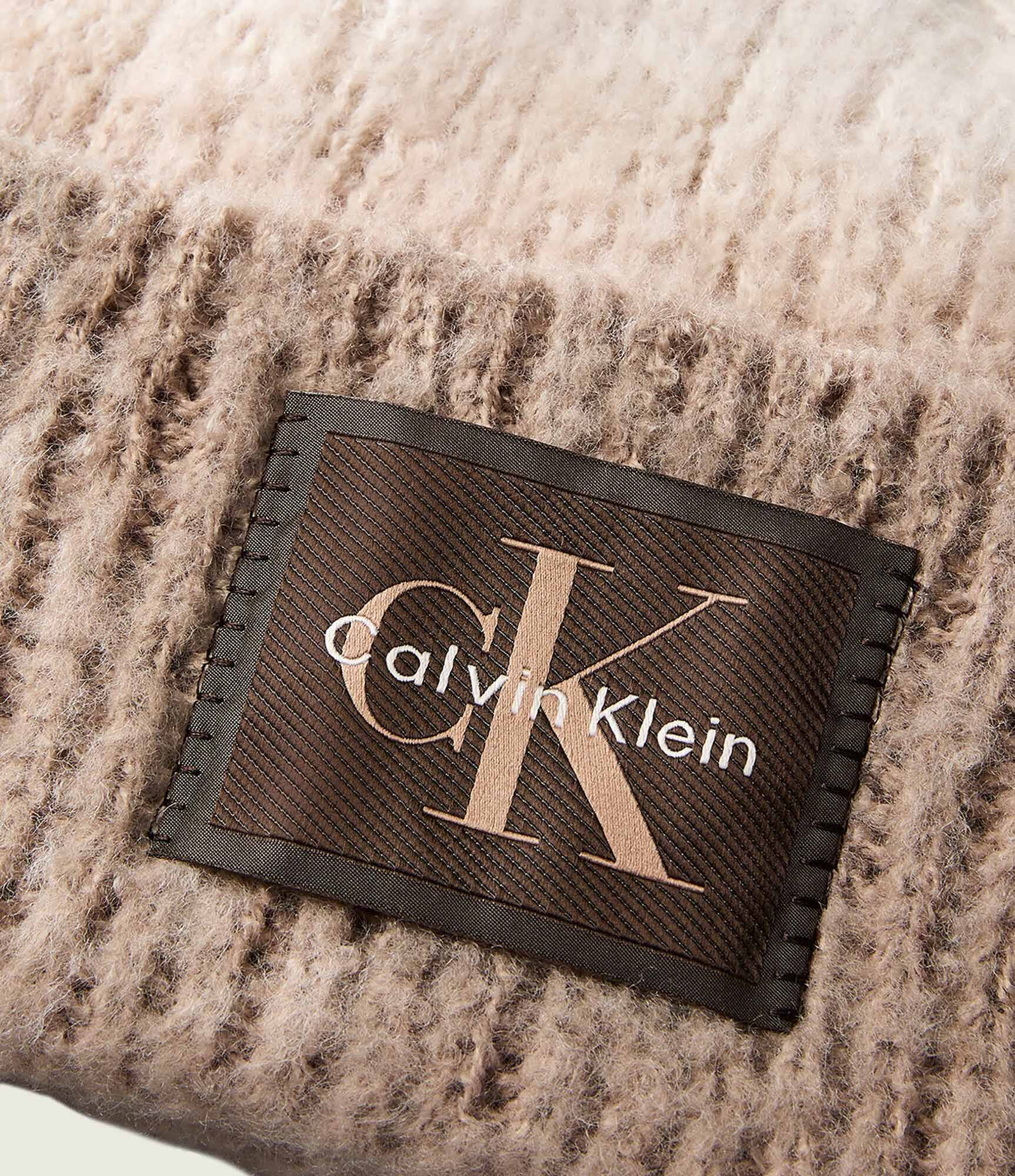 Calvin Klein Căciulă cu adaos de lână