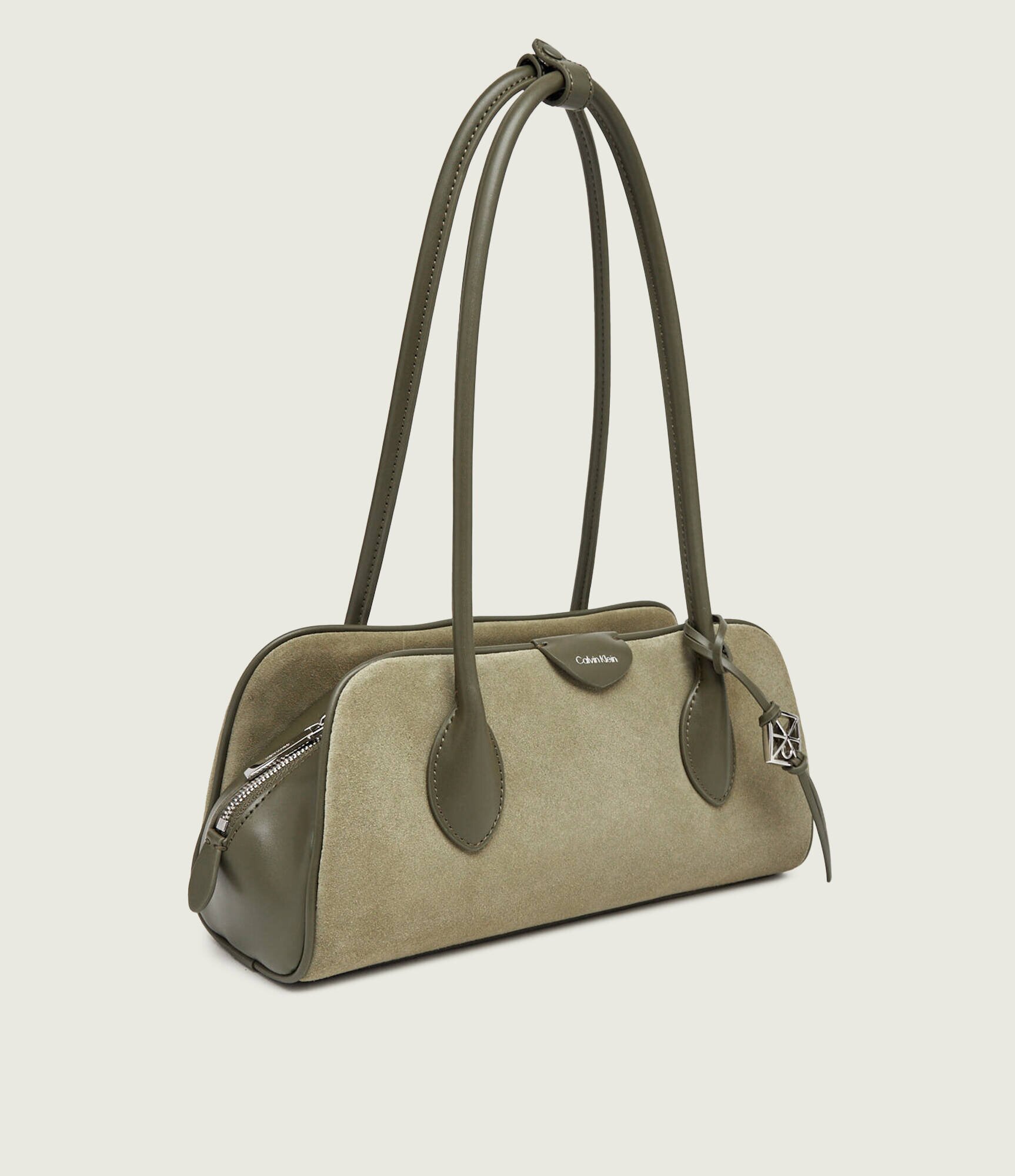 Calvin Klein Geantă pe umăr Emblem | piele întoarsă