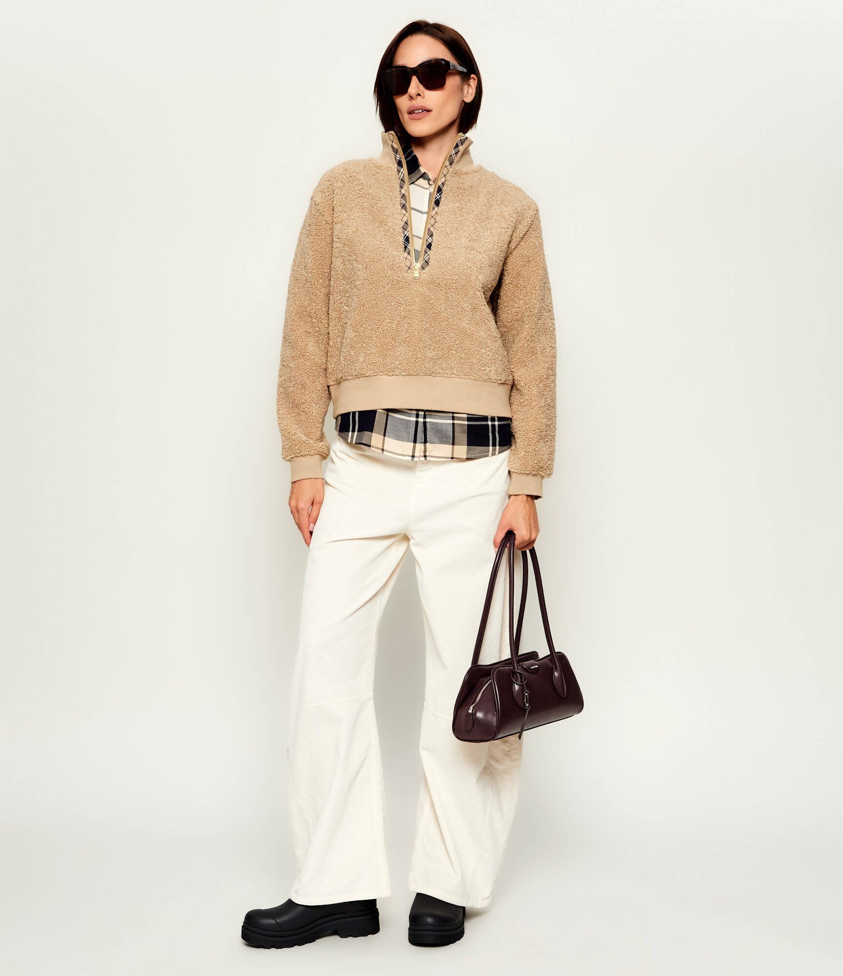 Calvin Klein Geantă pe umăr Emblem Trio