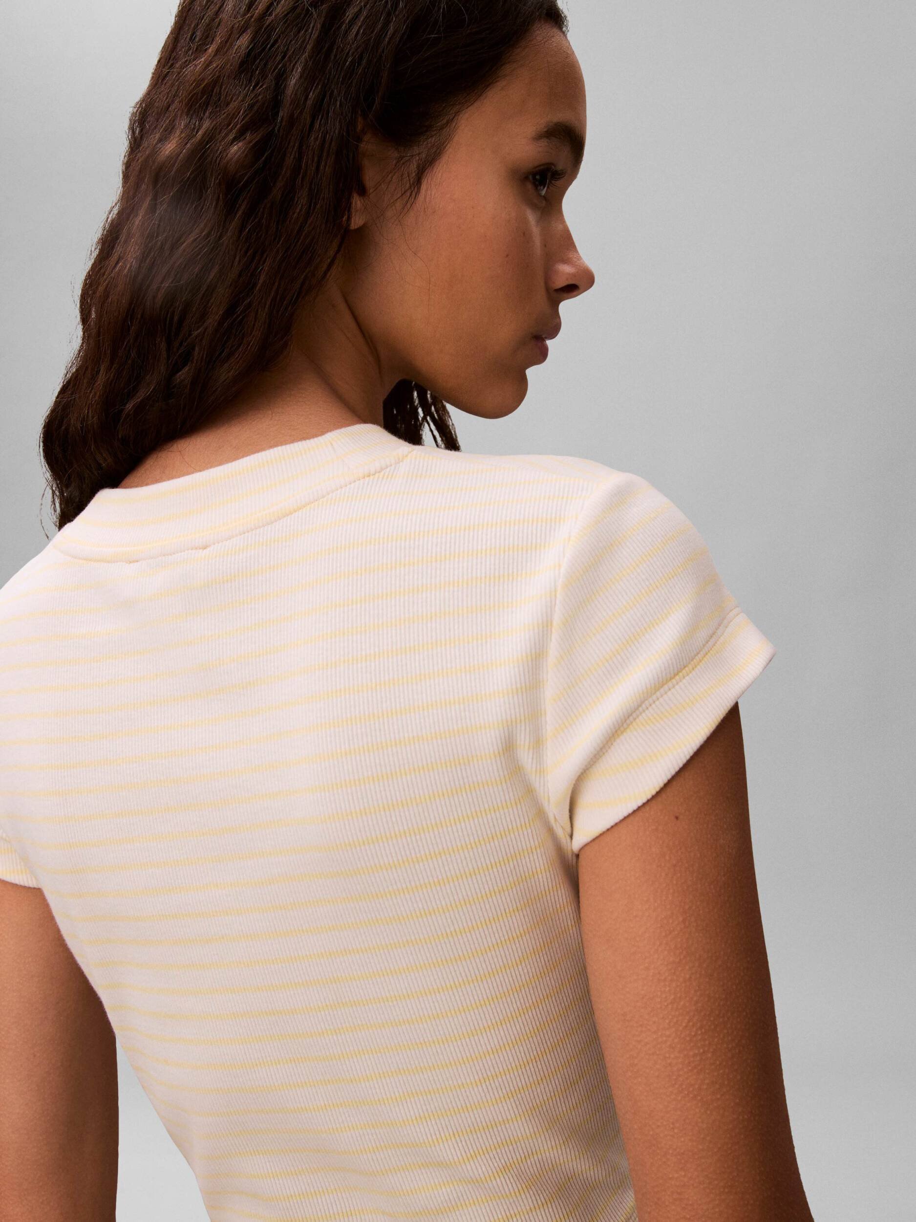 Calvin Klein Jeans Tricou BABY | Cropped Fit