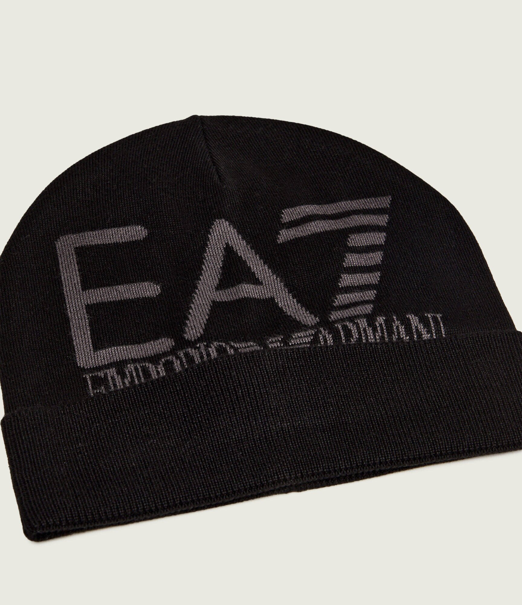 EA7 Căciulă