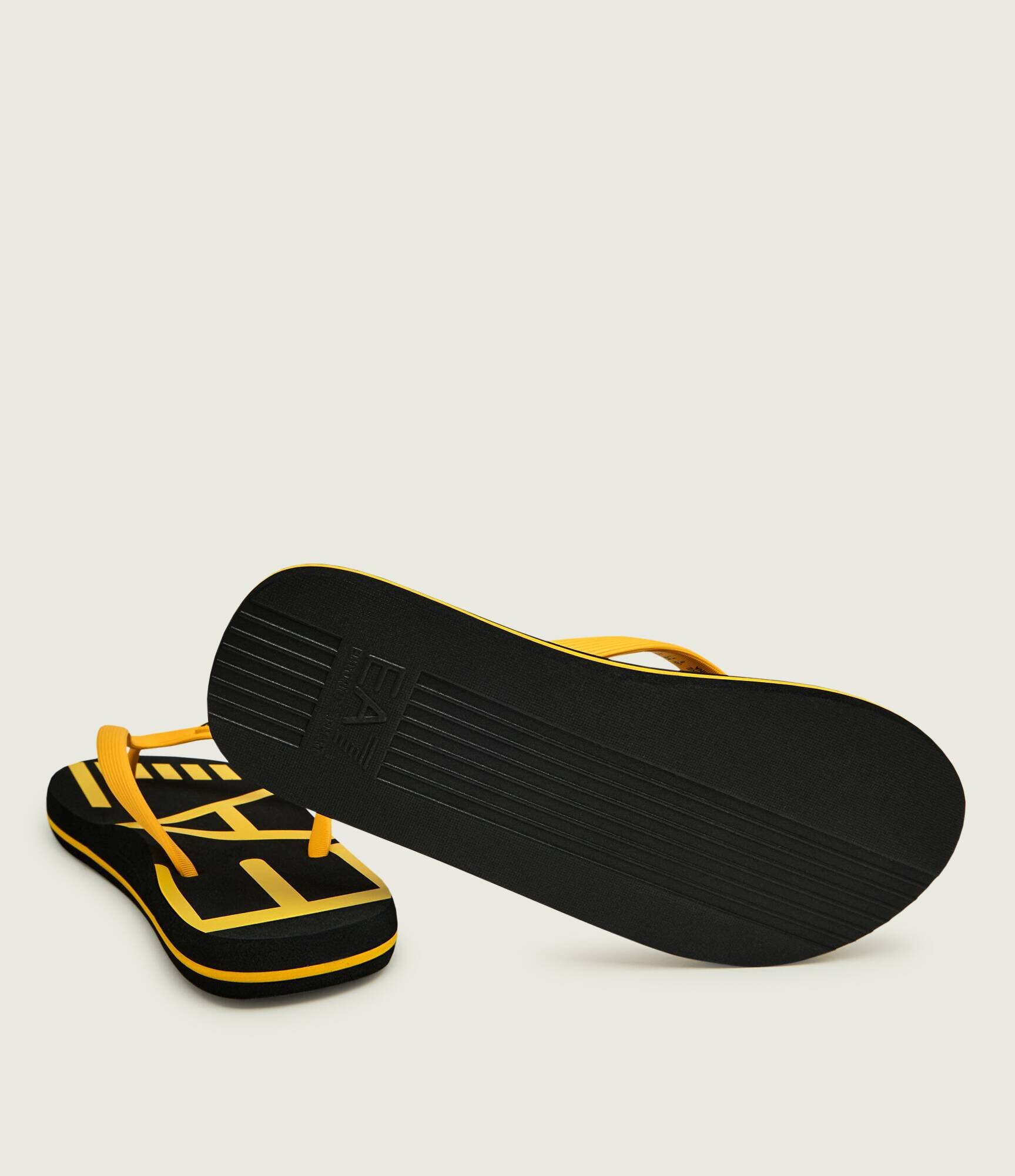 EA7 Flip flops