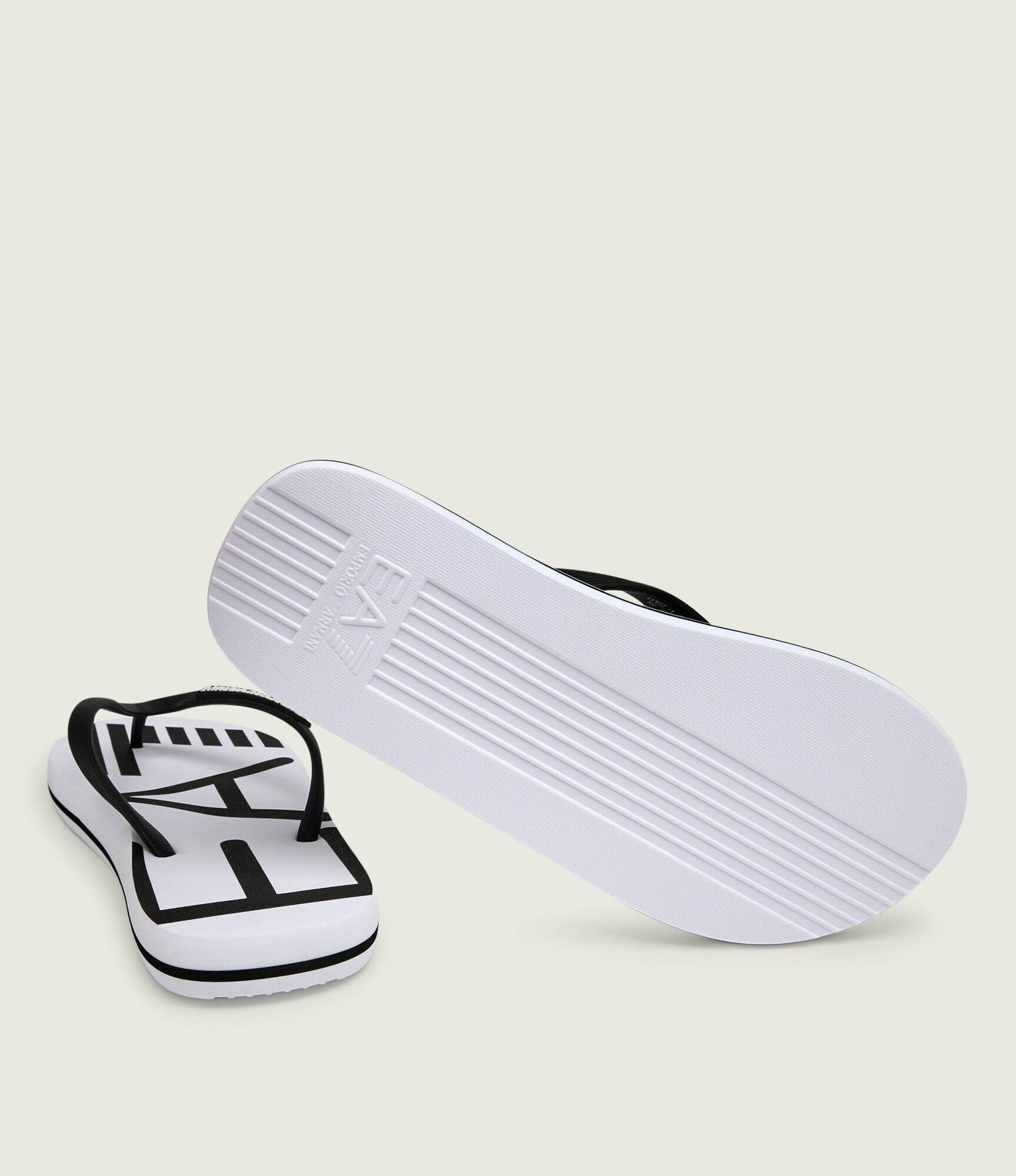 EA7 Flip flops