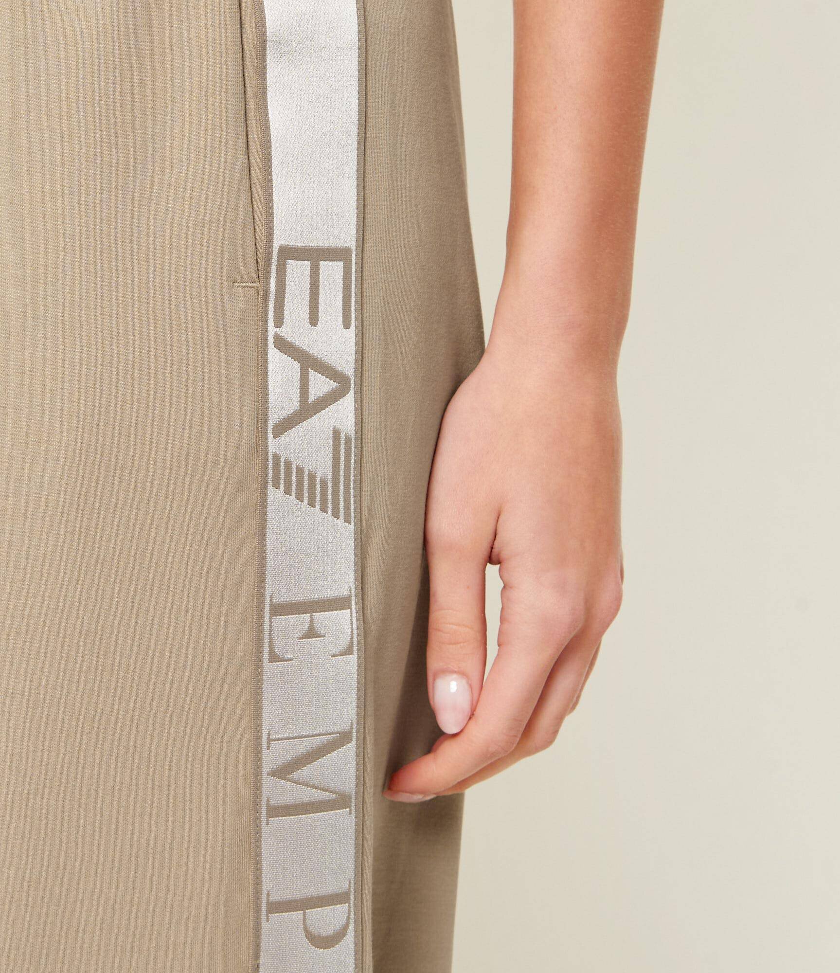 EA7 Pantaloni de trening | Boyfriend fit