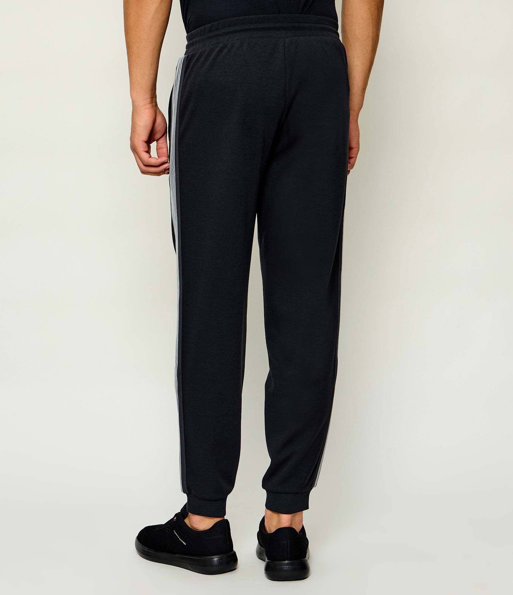 EA7 Pantaloni de trening | regular fit