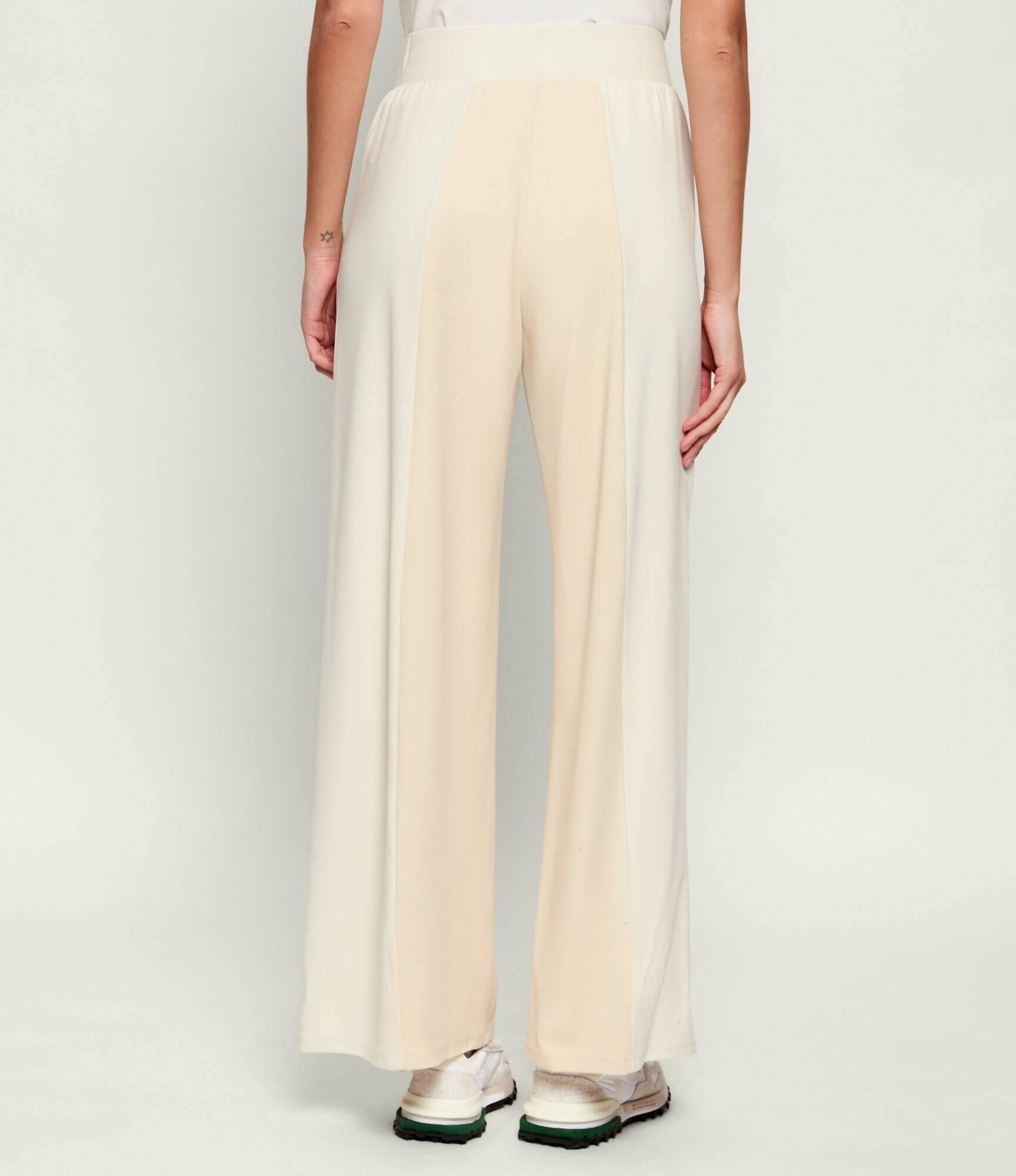 EA7 Pantaloni de trening | Relaxed fit