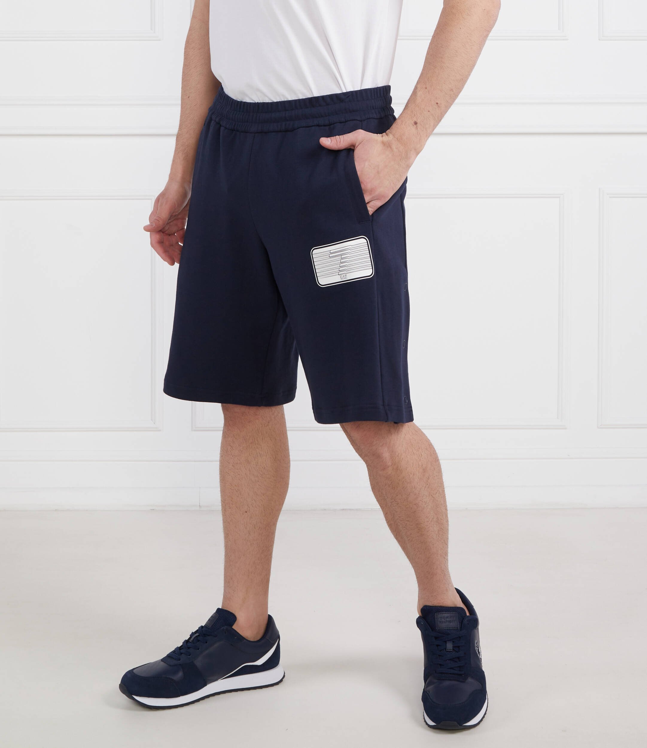 EA7 Pantaloni scurți | Regular Fit