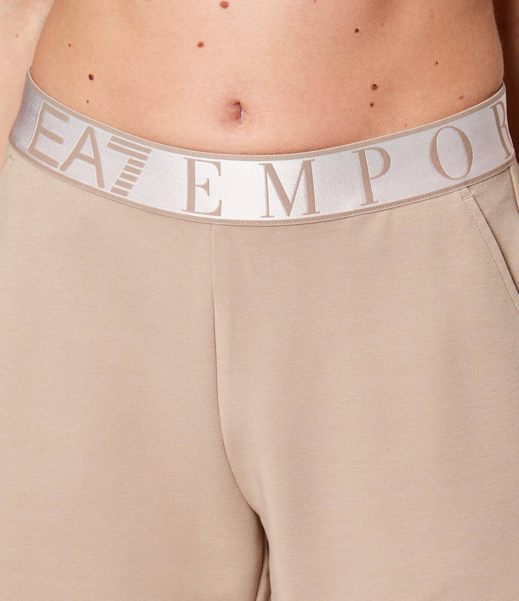 EA7 Pantaloni scurți | regular fit