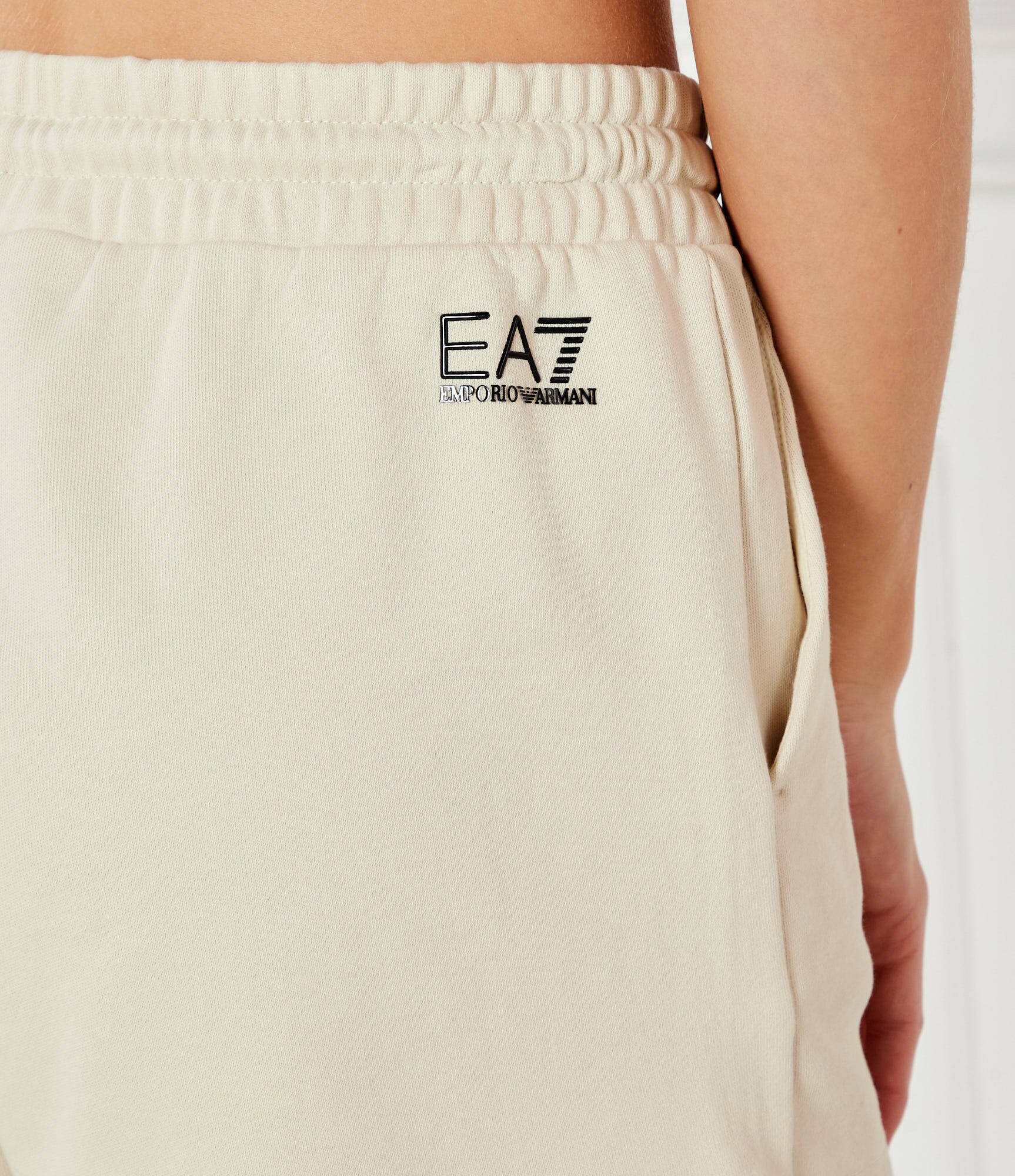 EA7 Pantaloni scurți | Regular Fit