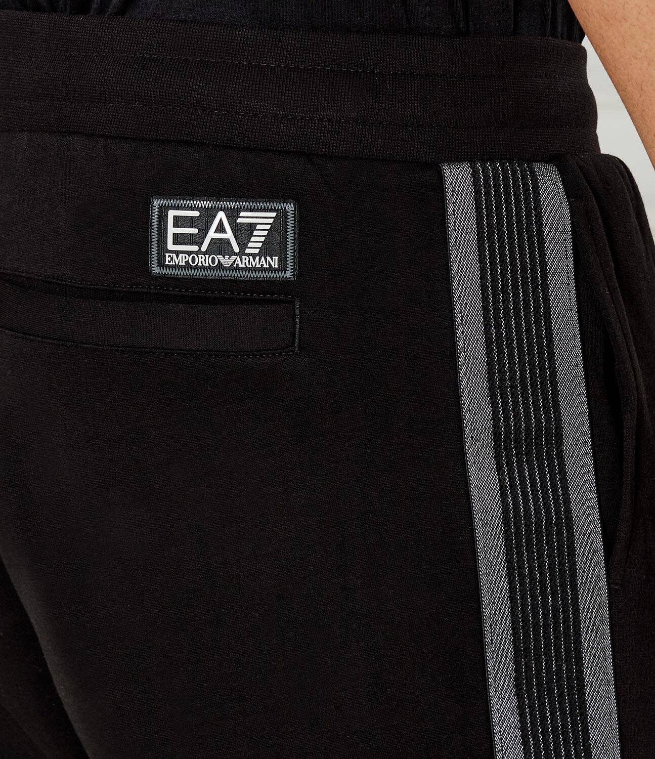 EA7 Pantaloni scurți | Regular Fit