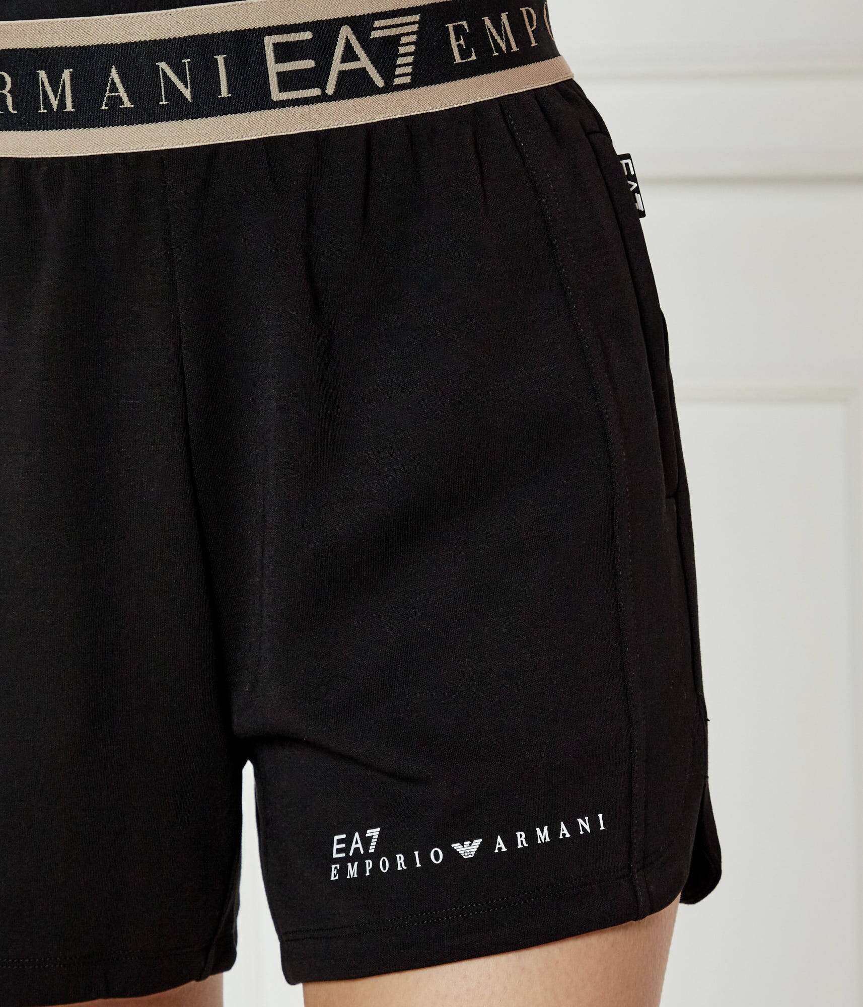 EA7 Pantaloni scurți | regular fit
