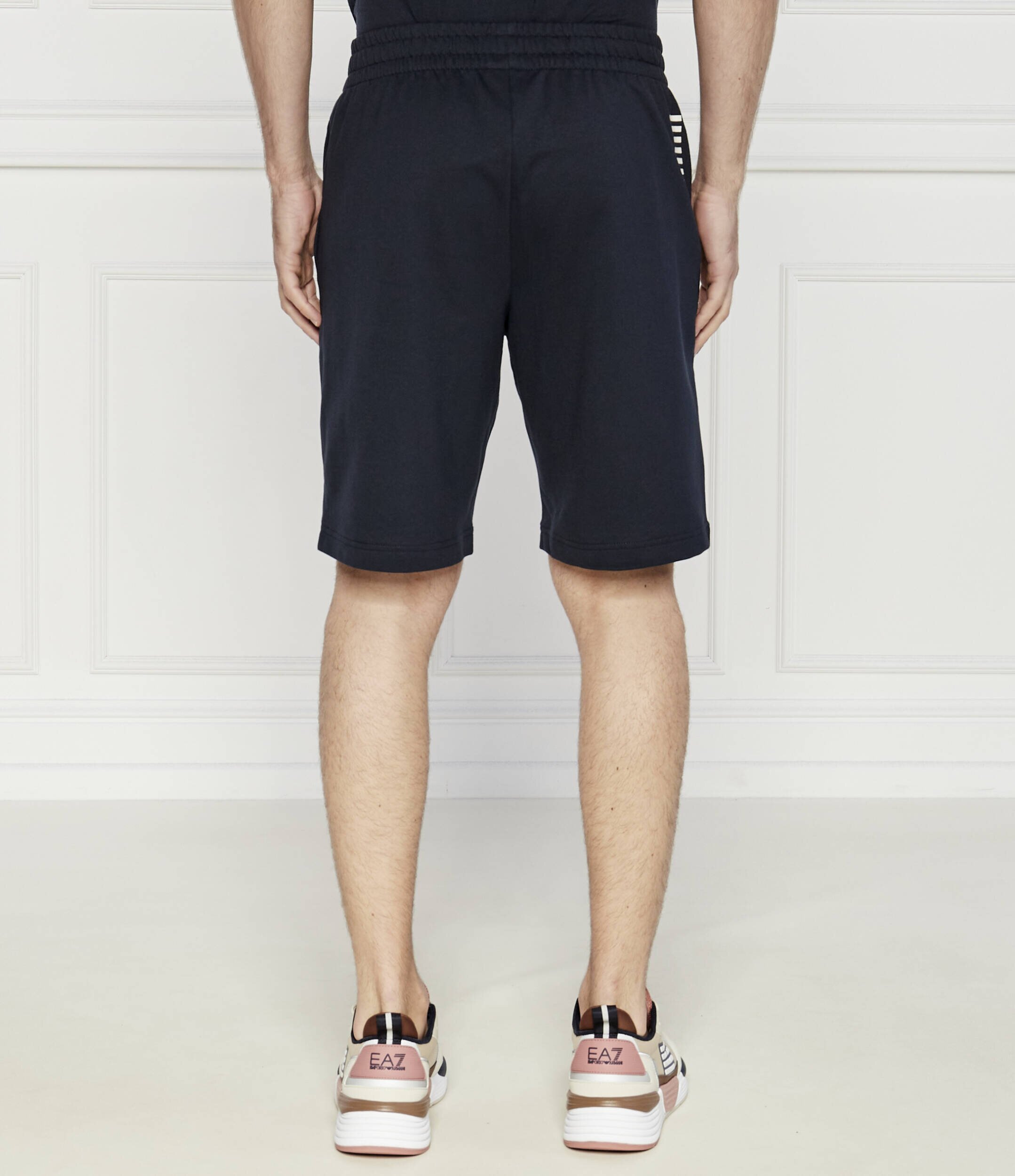 EA7 Pantaloni scurți | Regular Fit