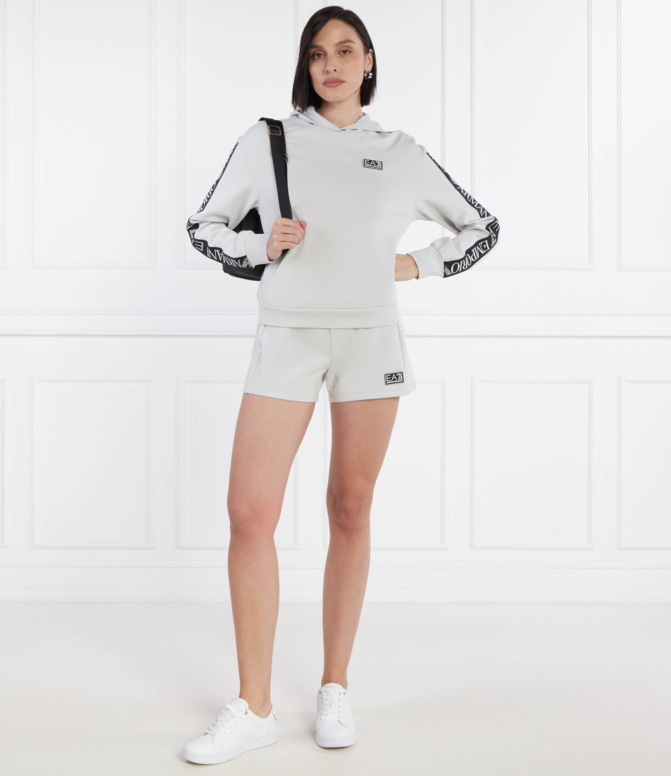 EA7 Pantaloni scurți | Regular Fit
