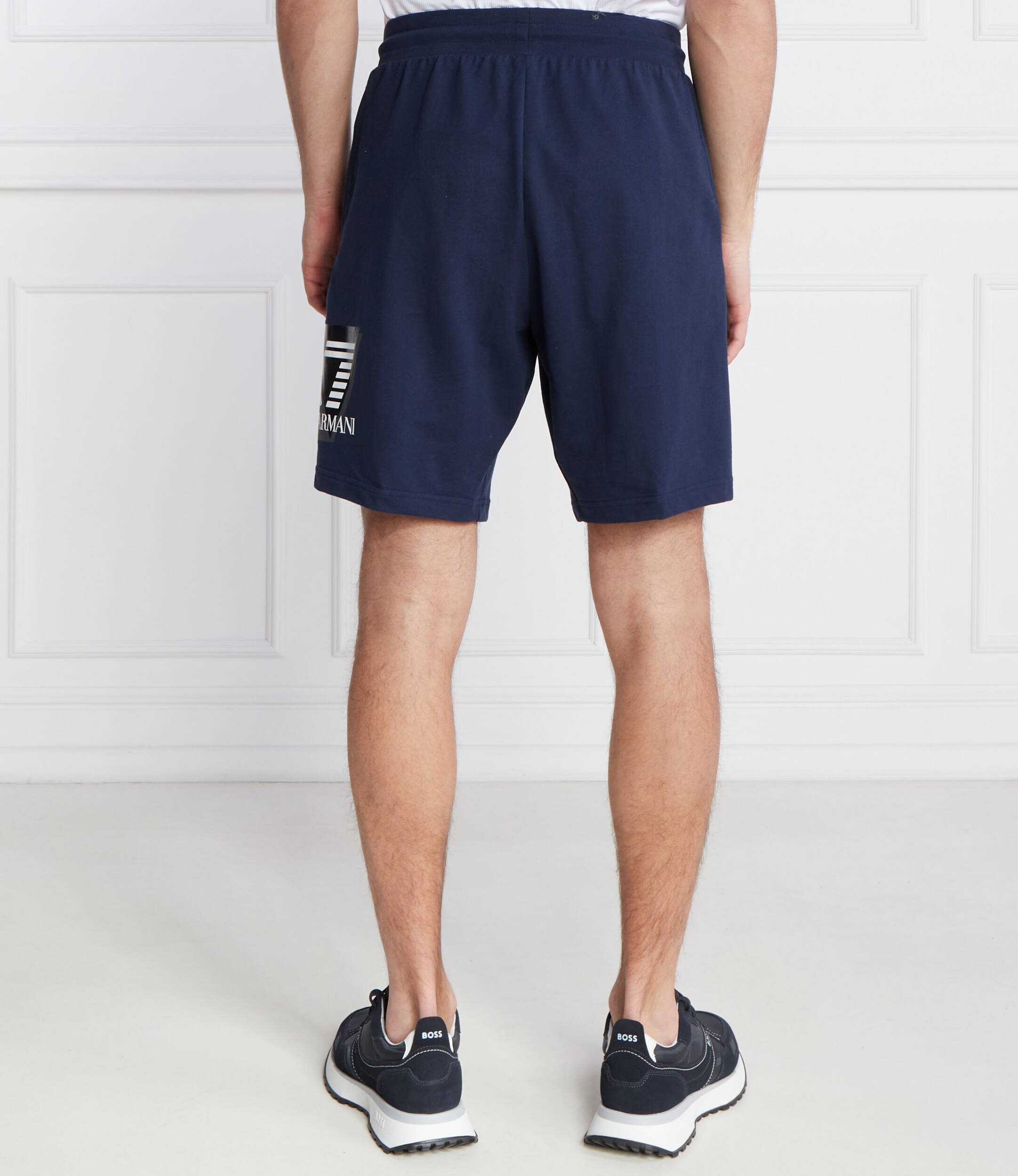 EA7 Pantaloni scurți | Regular Fit