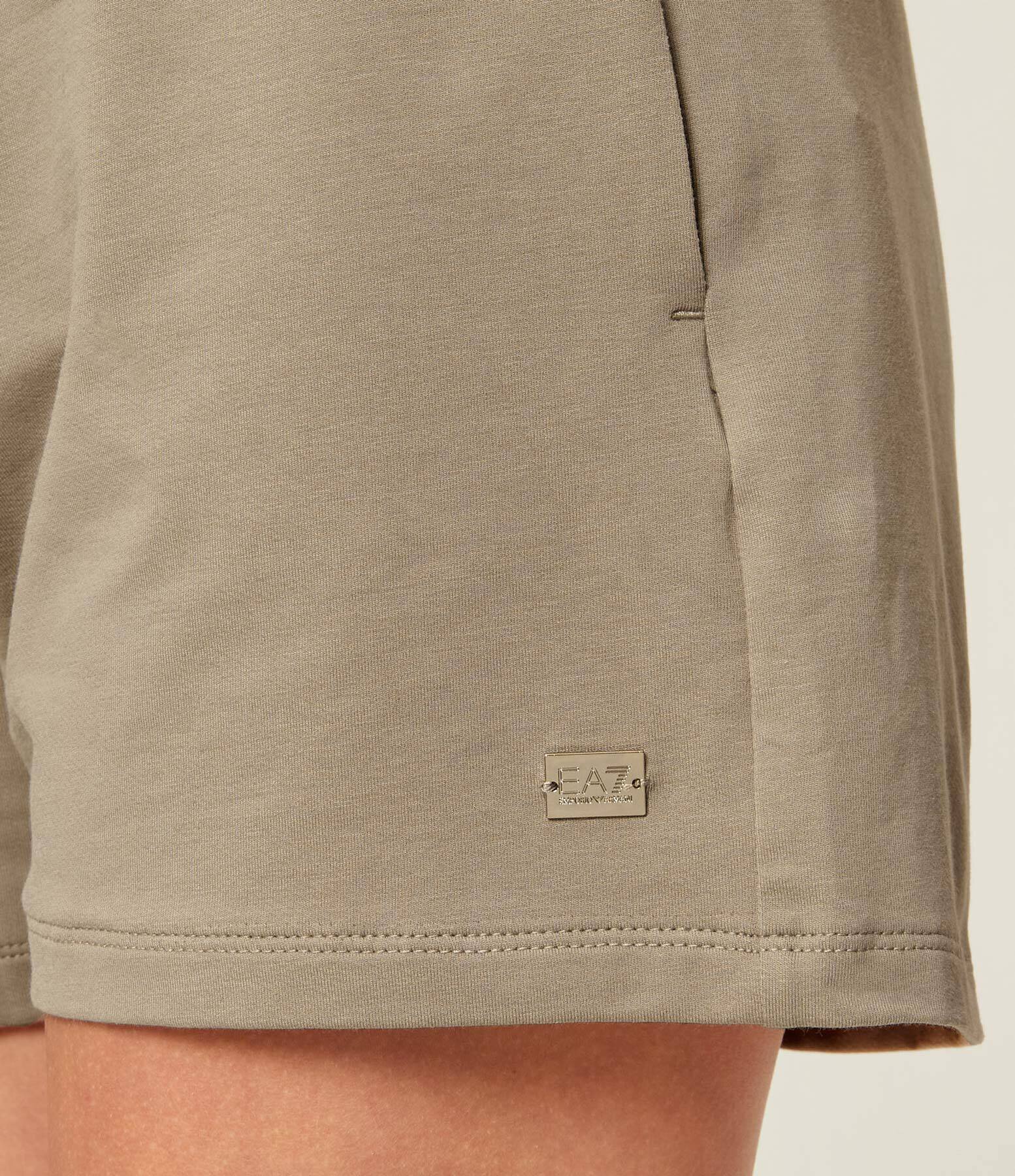 EA7 Pantaloni scurți | regular fit