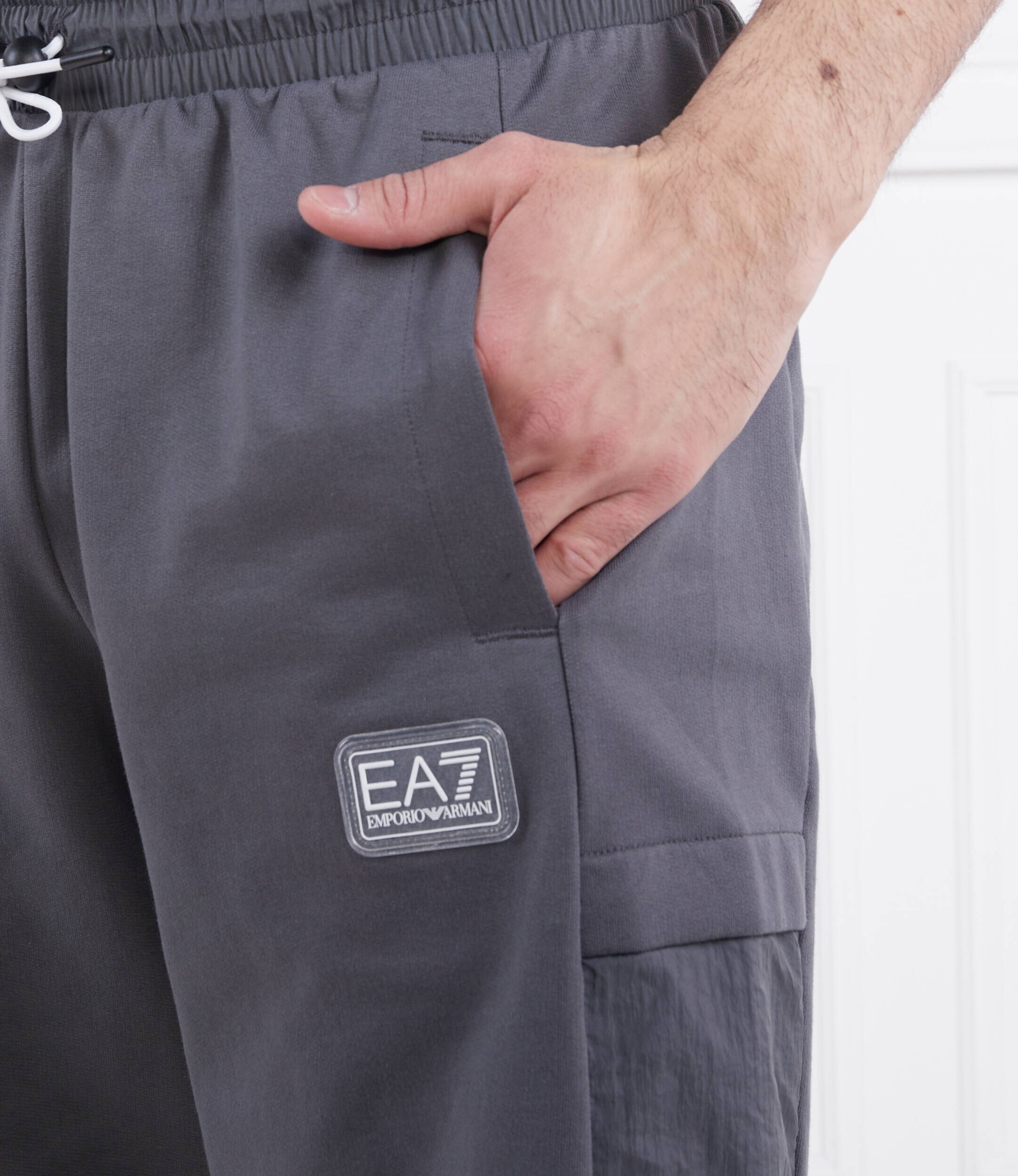 EA7 Pantaloni scurți | Regular Fit