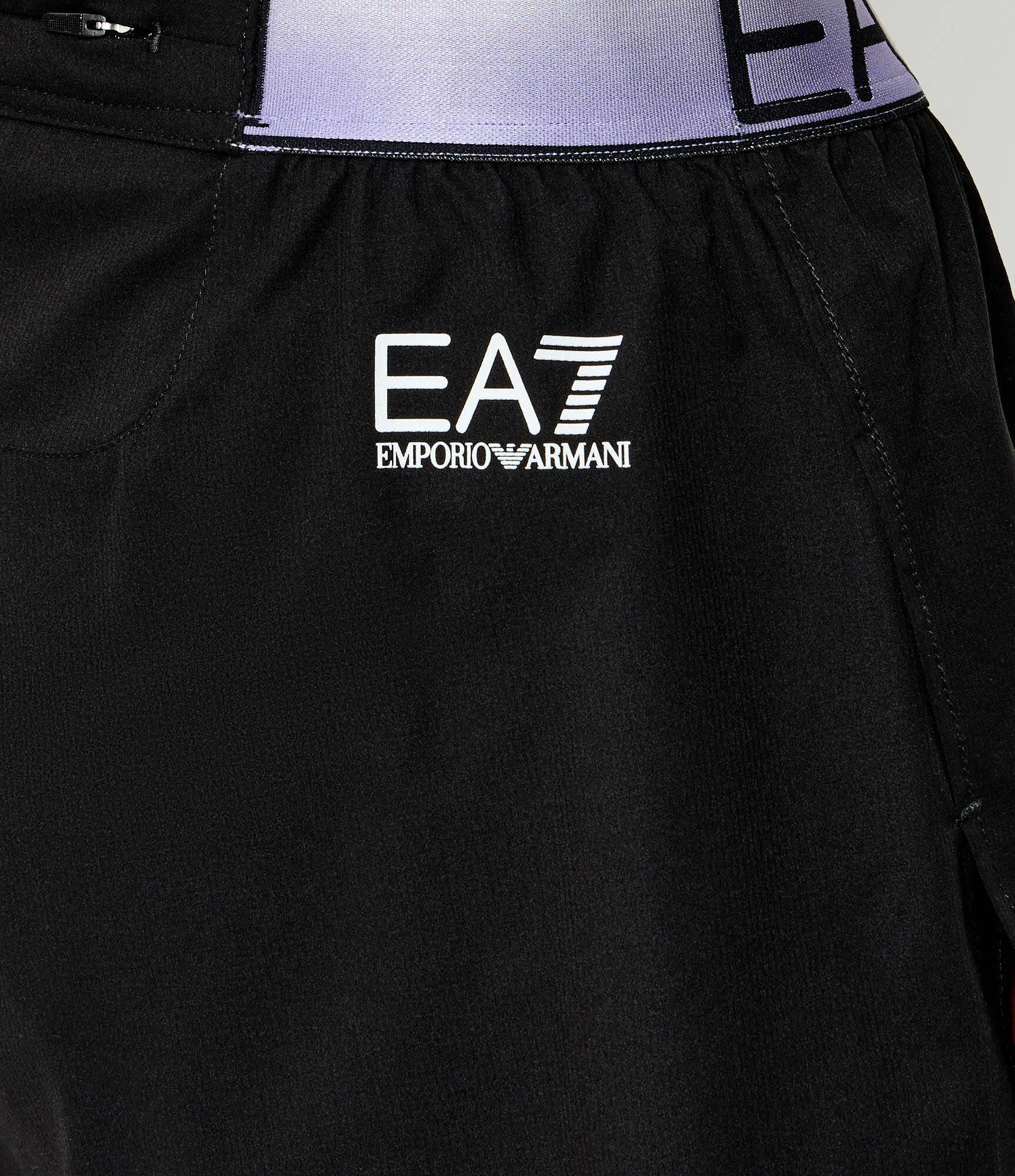 EA7 Pantaloni scurți | Relaxed fit