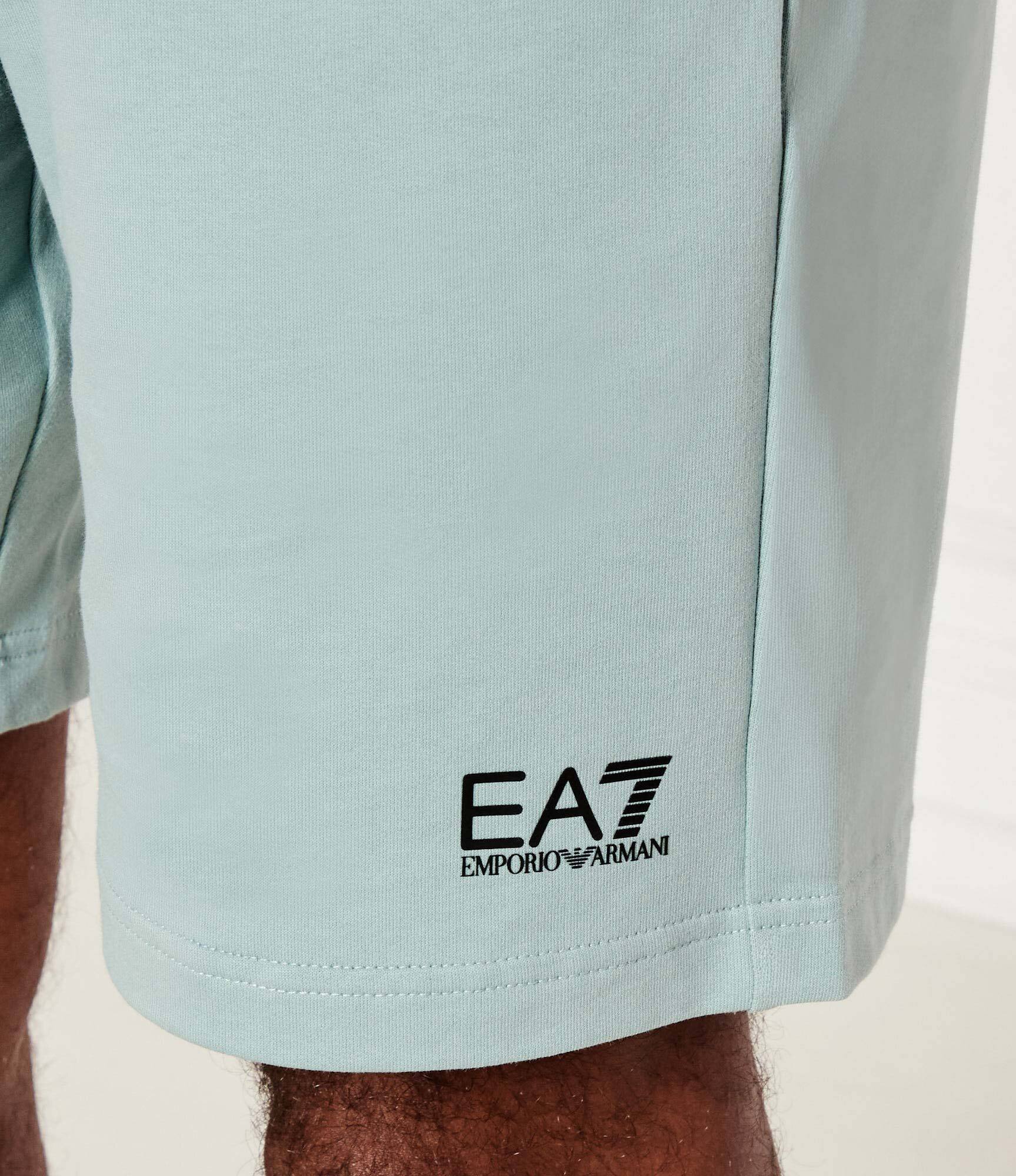 EA7 Pantaloni scurți | Slim Fit