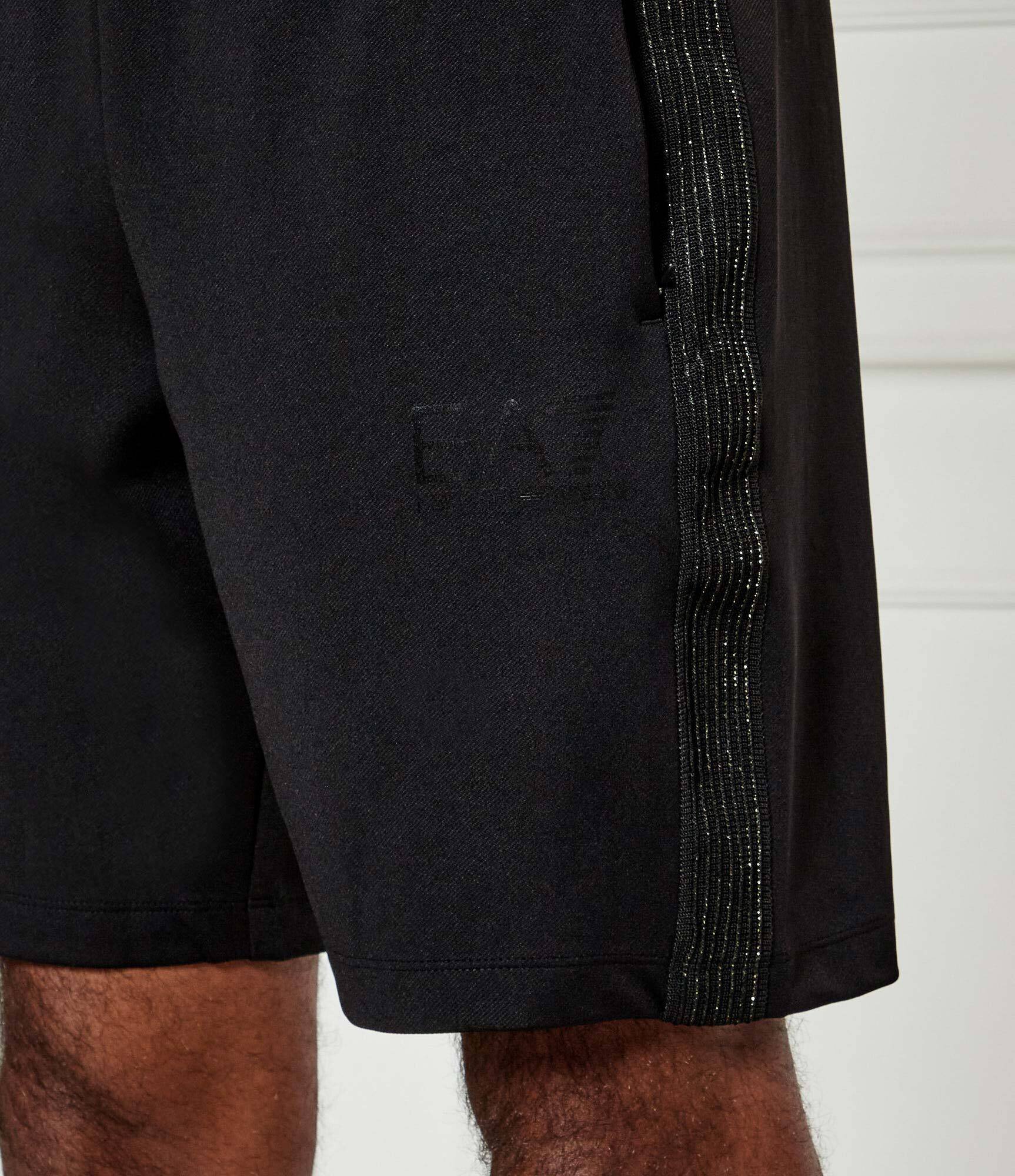 EA7 Pantaloni scurți | Slim Fit