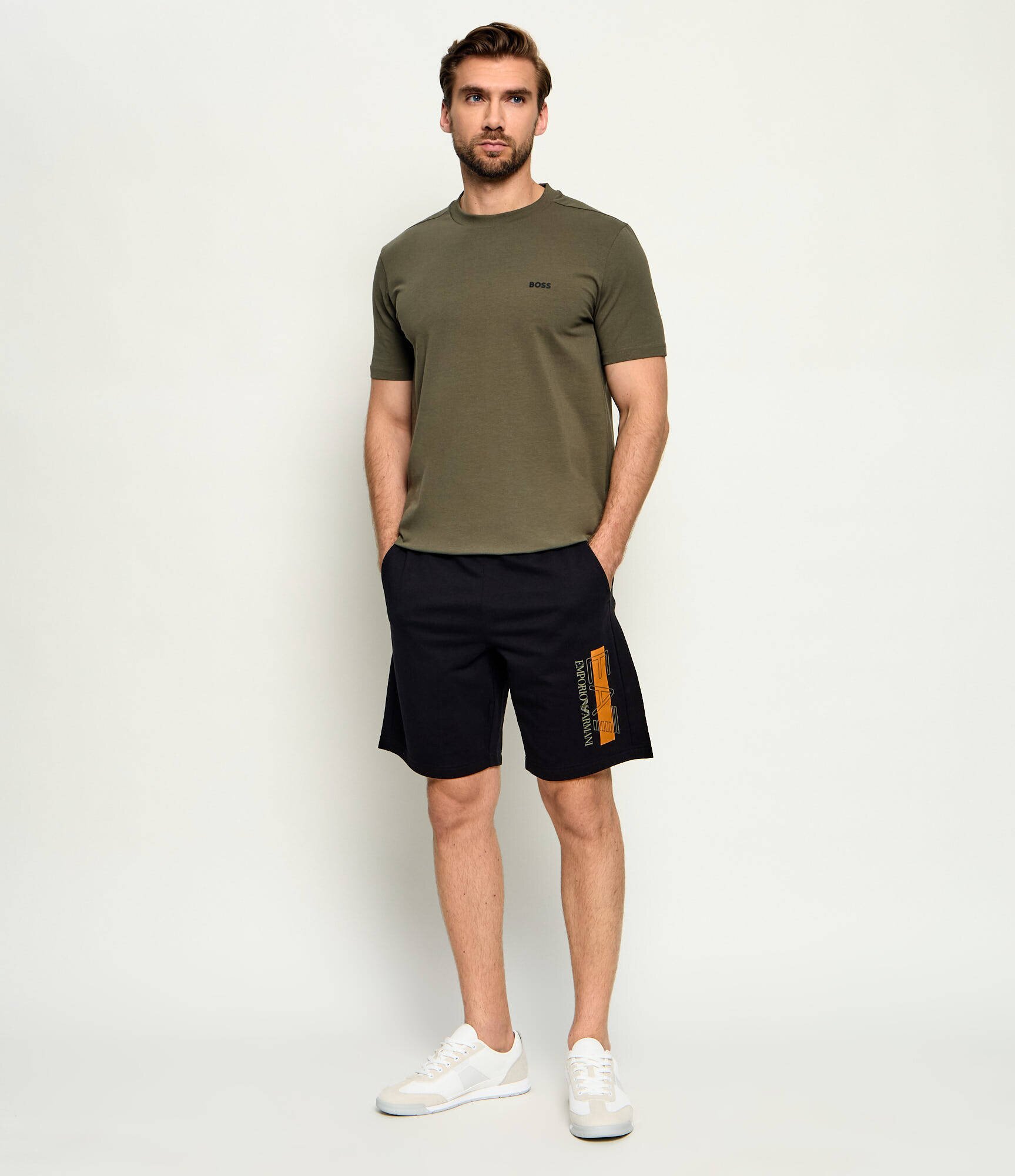 EA7 Pantaloni scurți | Slim Fit