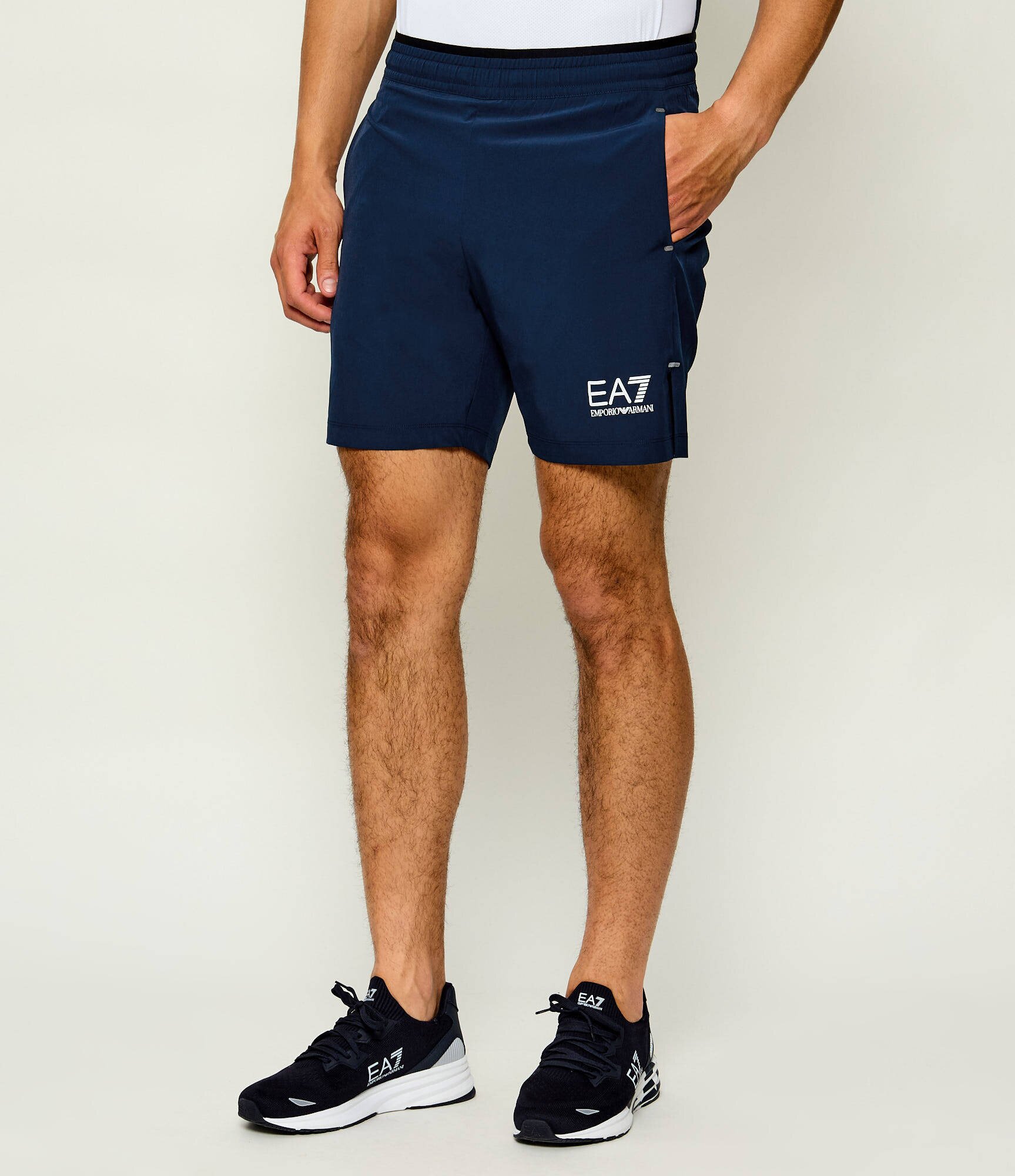 EA7 Pantaloni scurți | Slim Fit