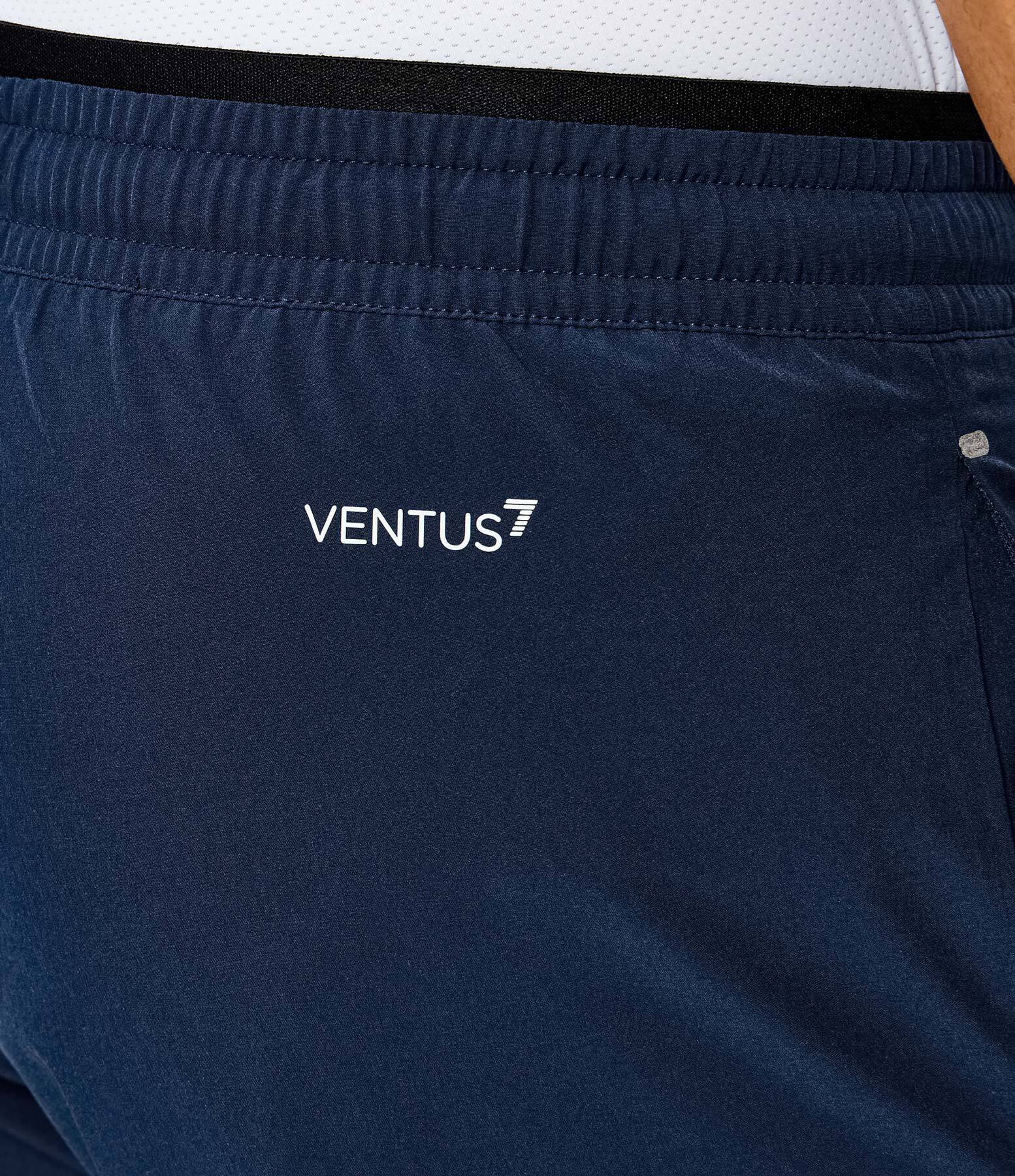 EA7 Pantaloni scurți | Slim Fit
