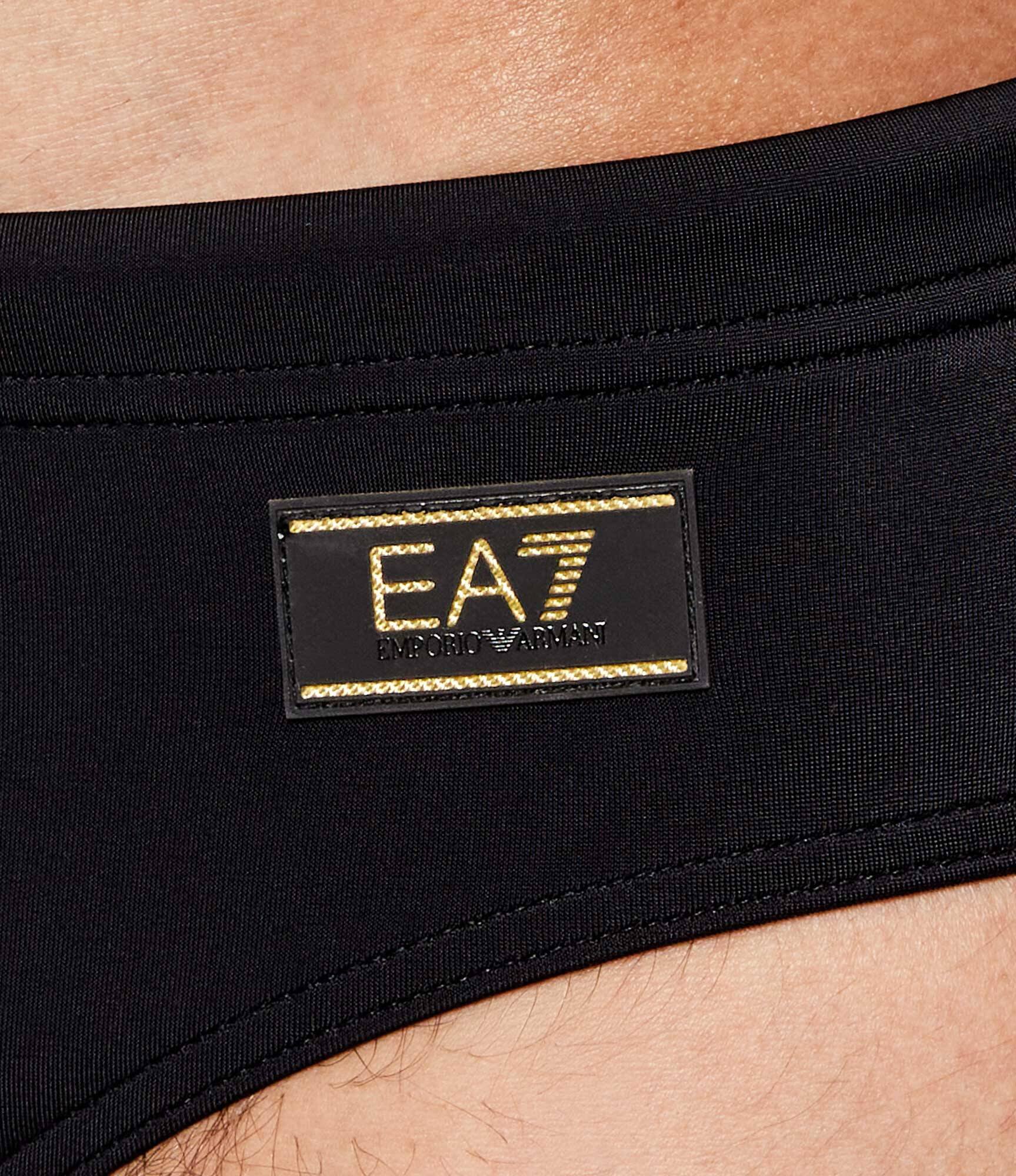 EA7 Slipi