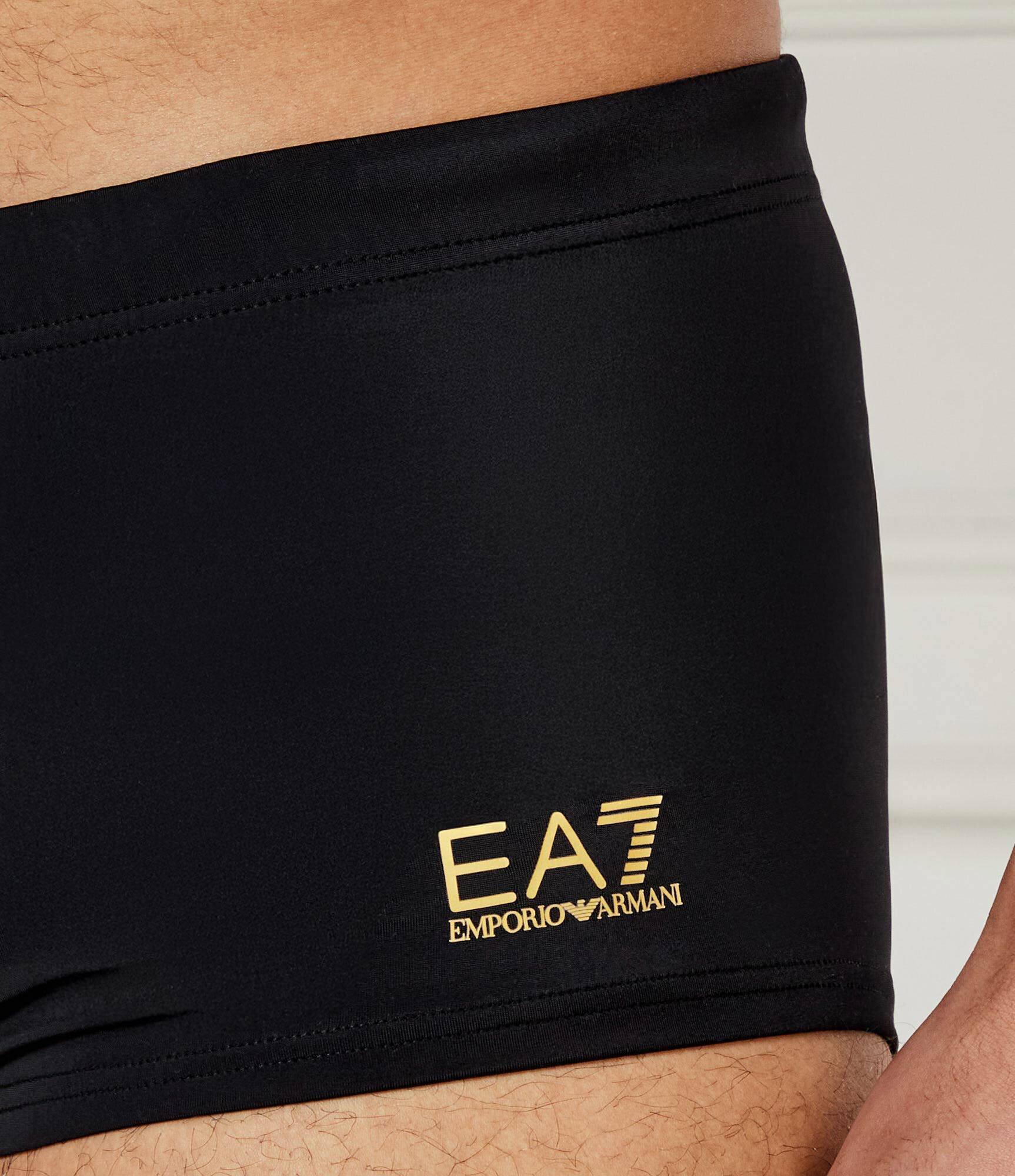 EA7 Slipi