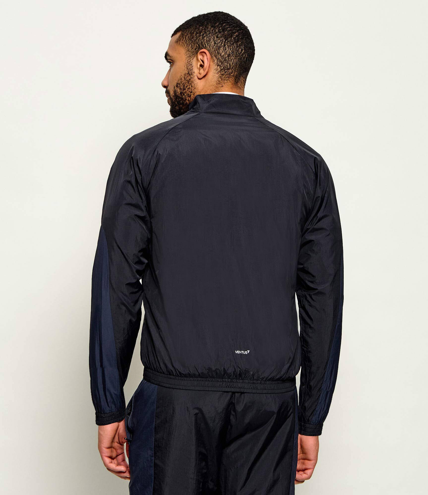 EA7 Trening | Modern fit