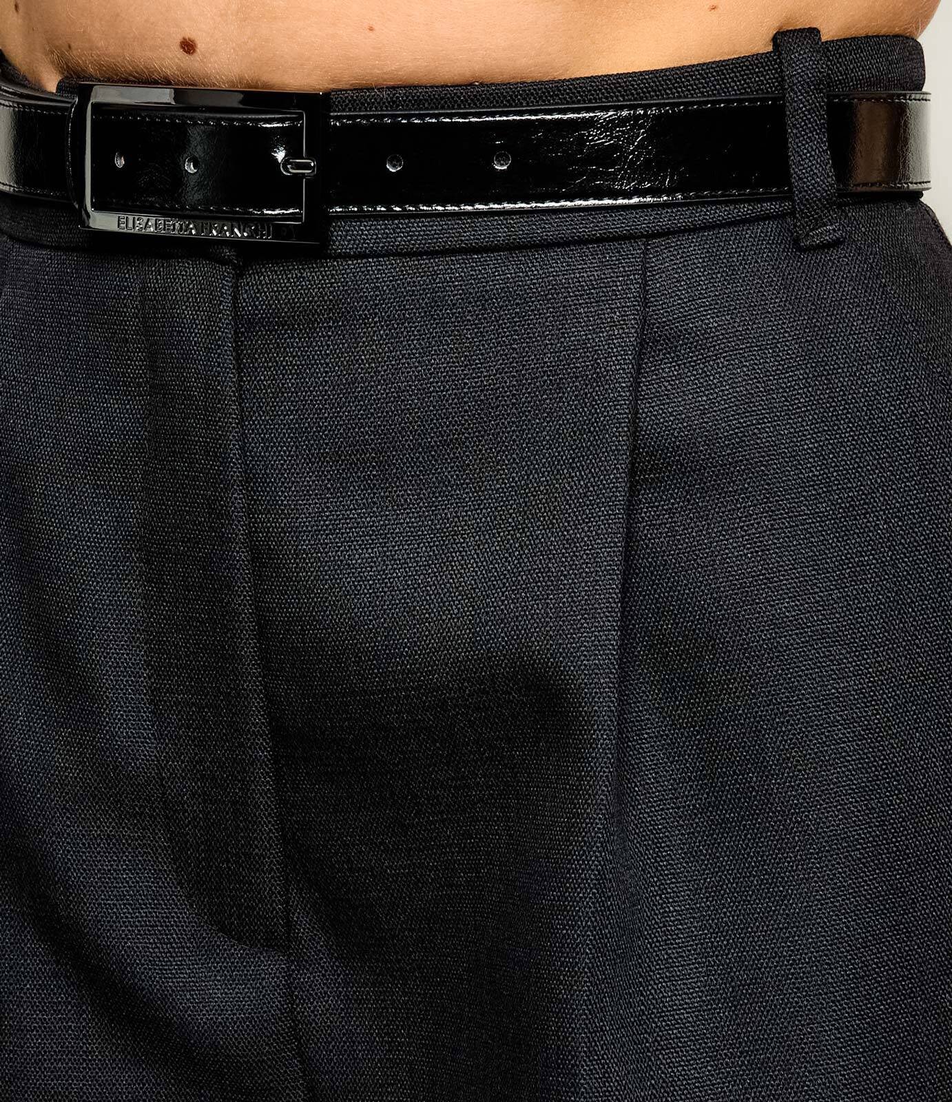 Elisabetta Franchi De lână pantaloni scurți + curea | regular fit