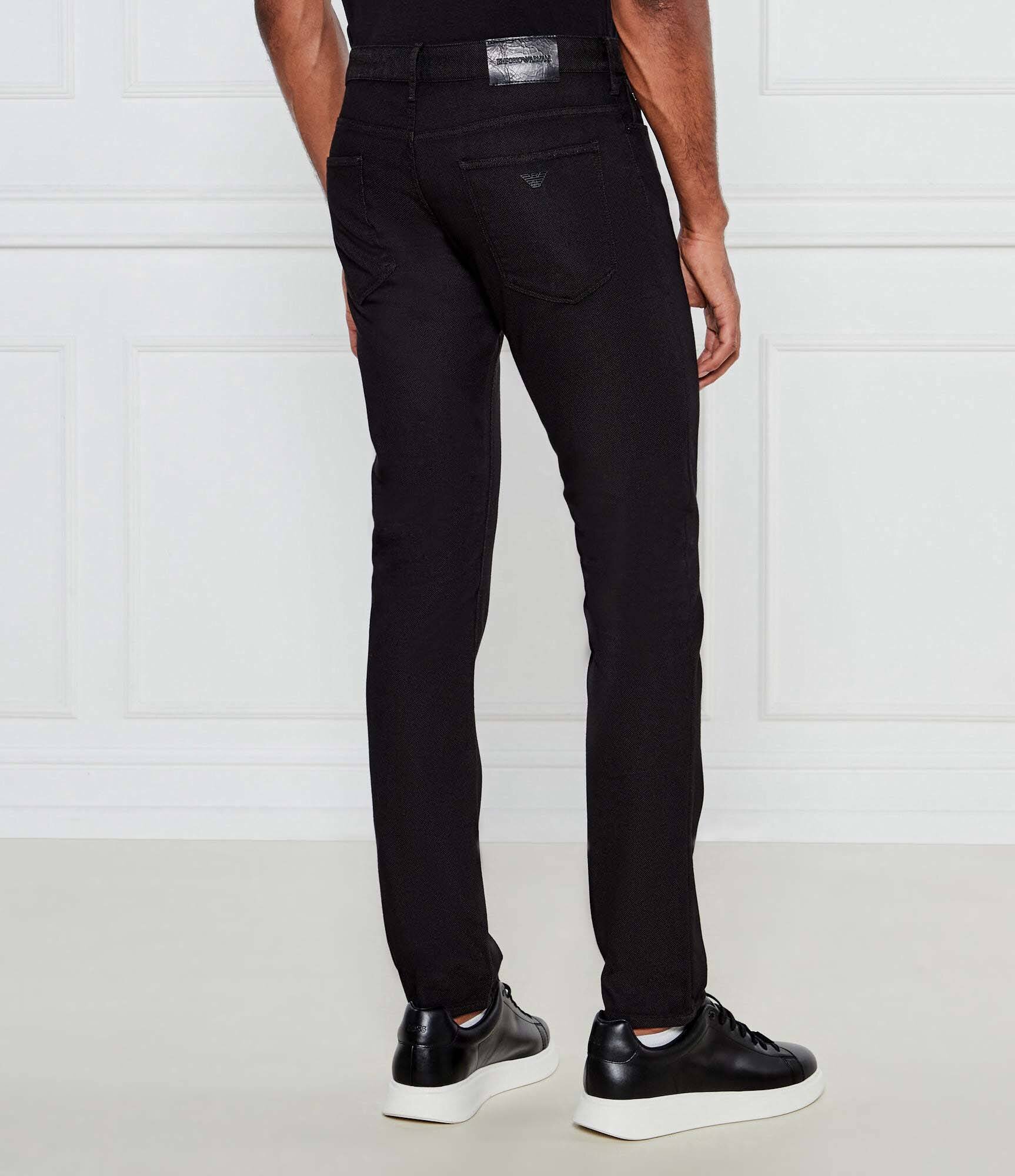 Emporio Armani Blugi Essential J06 | Slim Fit