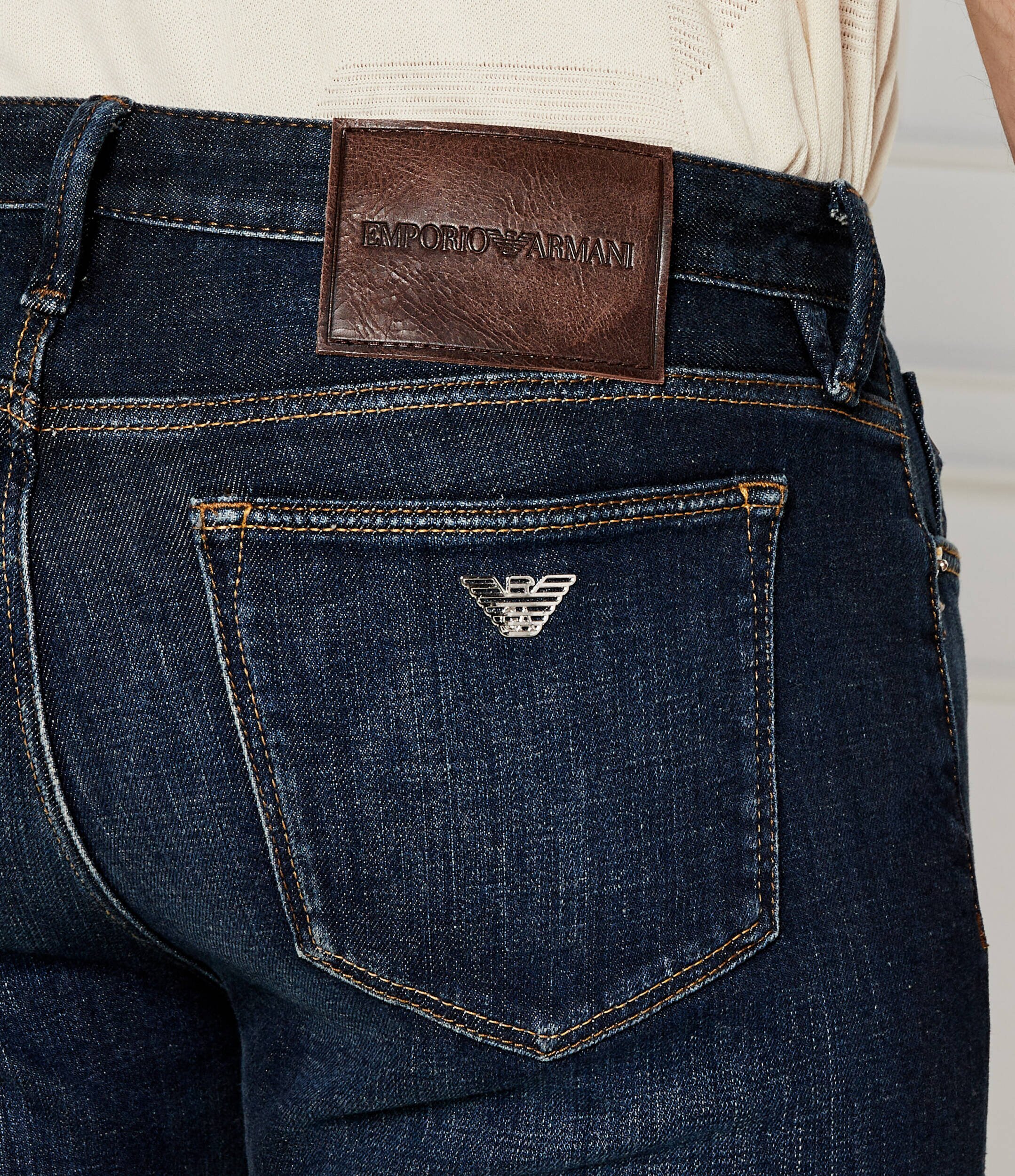 Emporio Armani Blugi j75 | Regular Fit
