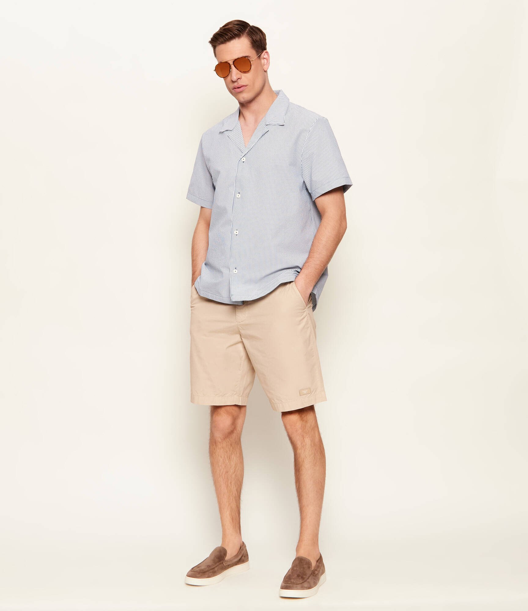 Emporio Armani Pantaloni scurți chino | regular fit
