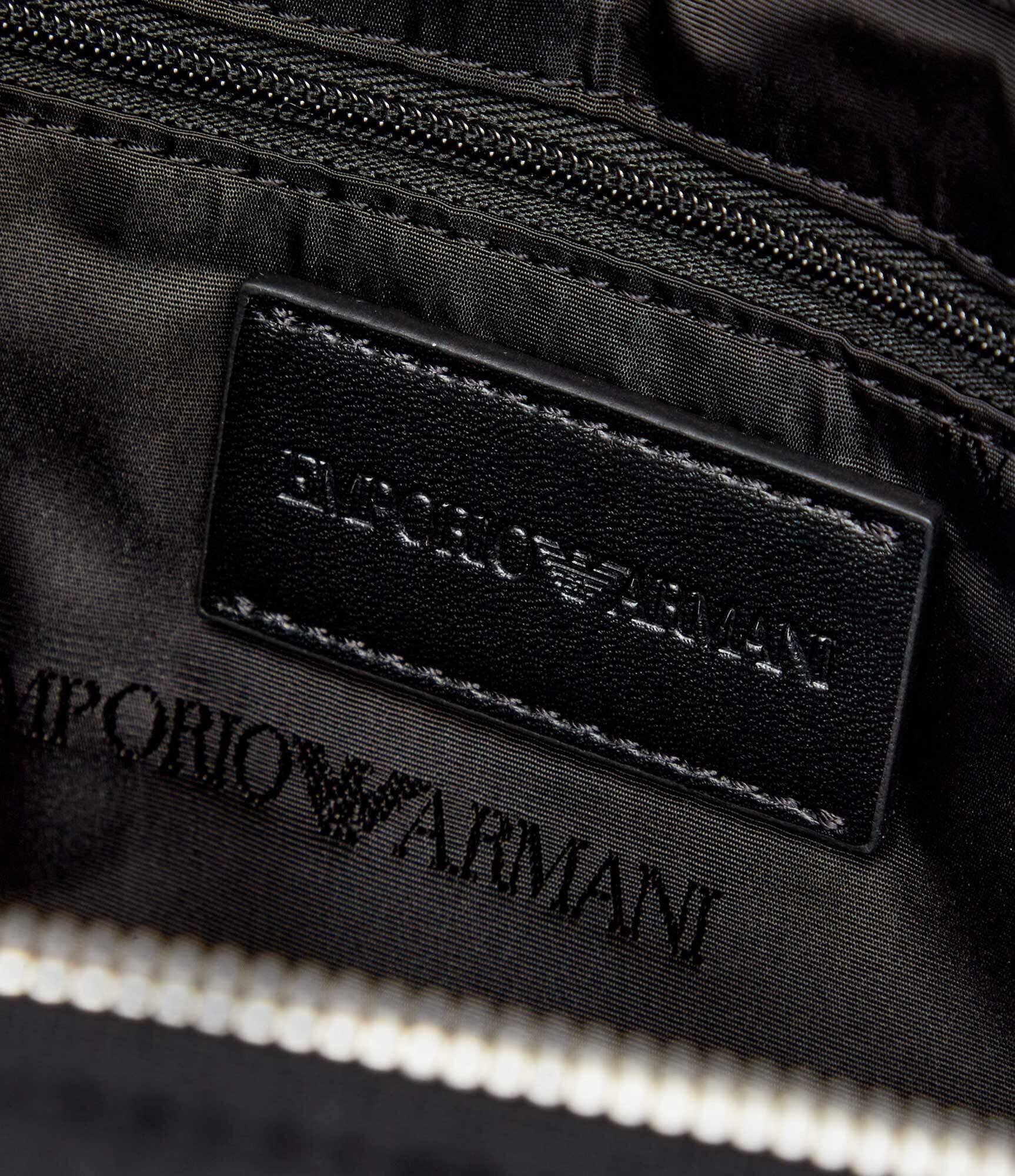 Emporio Armani Trusă pentru cosmetice