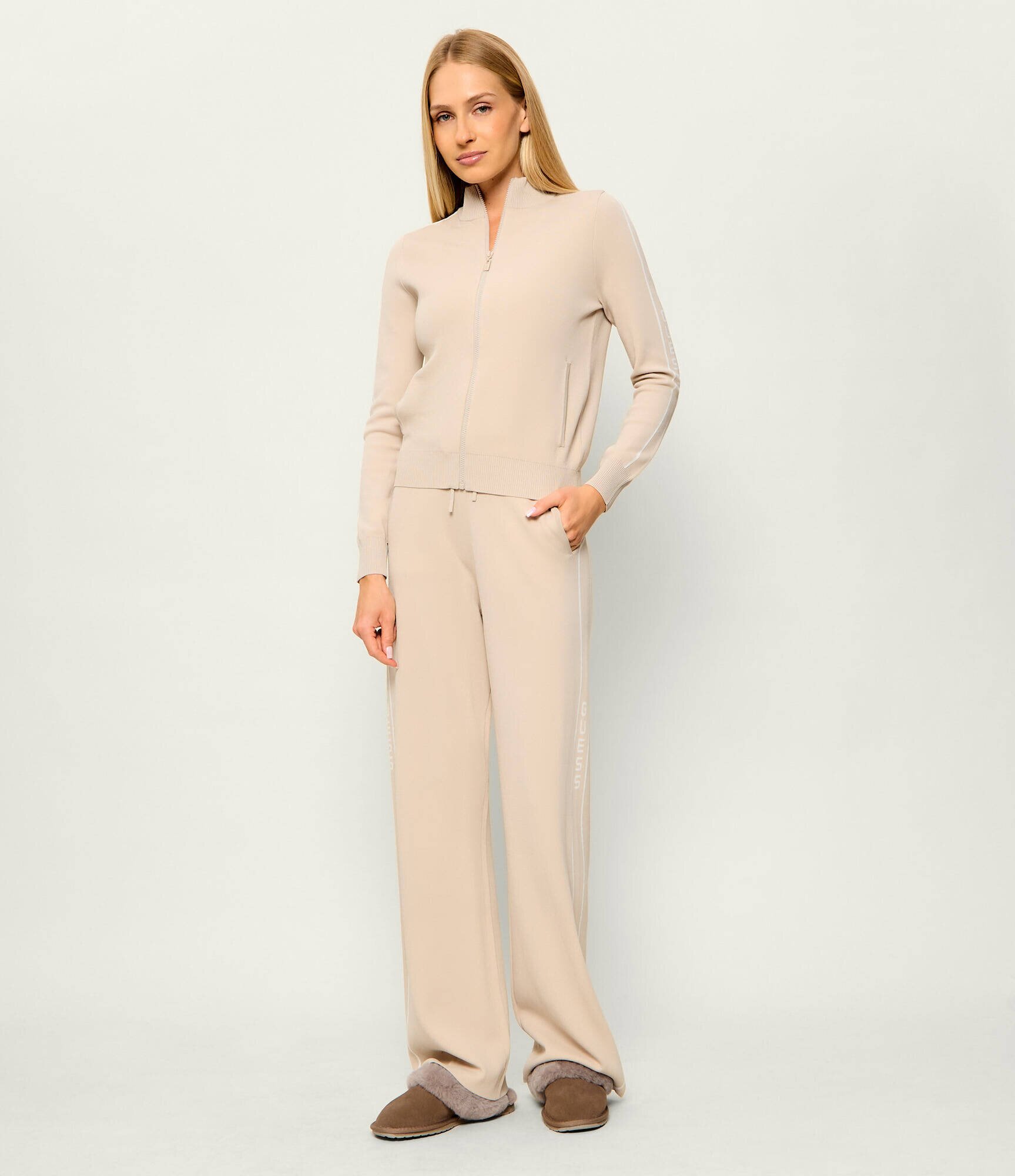 Emu Australia Căptușite papuci de casă Jolie |shearling | piele întoarsă (zamsz) | cu adaos de lână