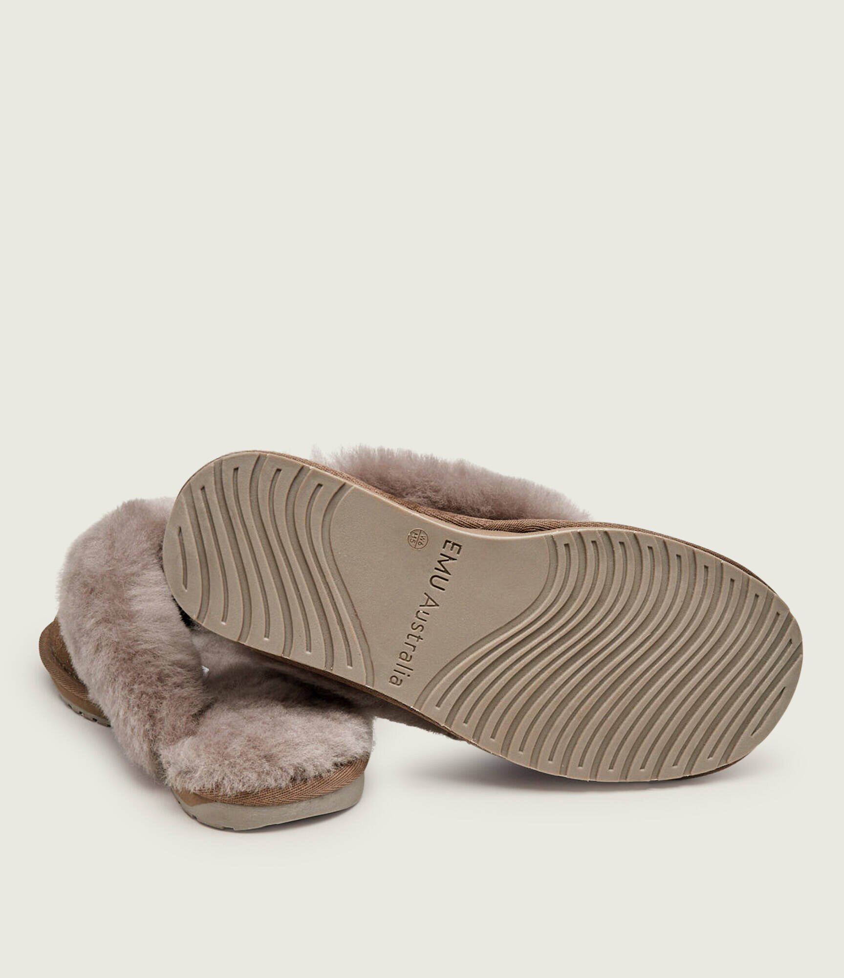 Emu Australia Căptușite papuci de casă Jolie |shearling | piele întoarsă (zamsz) | cu adaos de lână