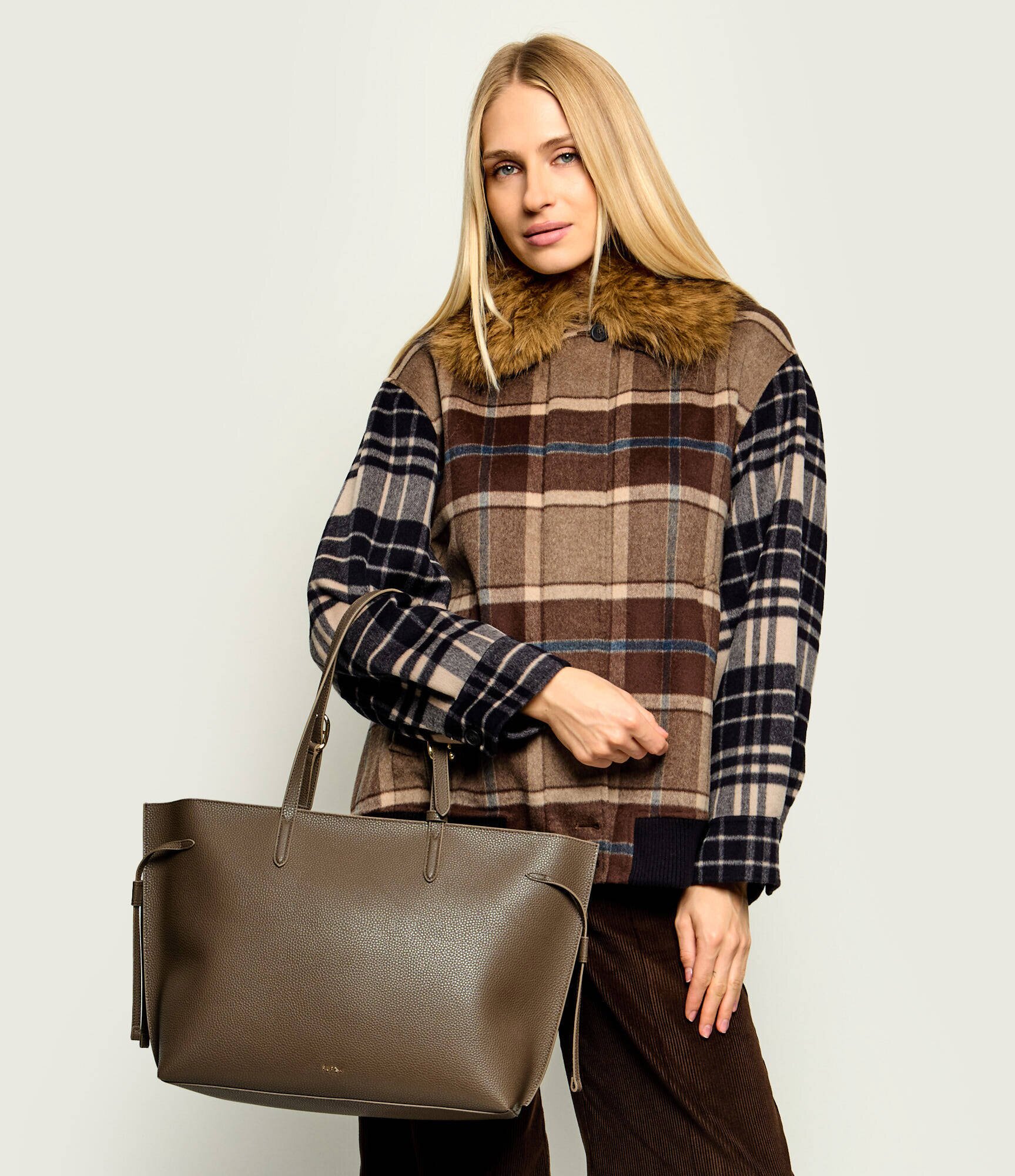 Furla De piele geantă shopper Ava L