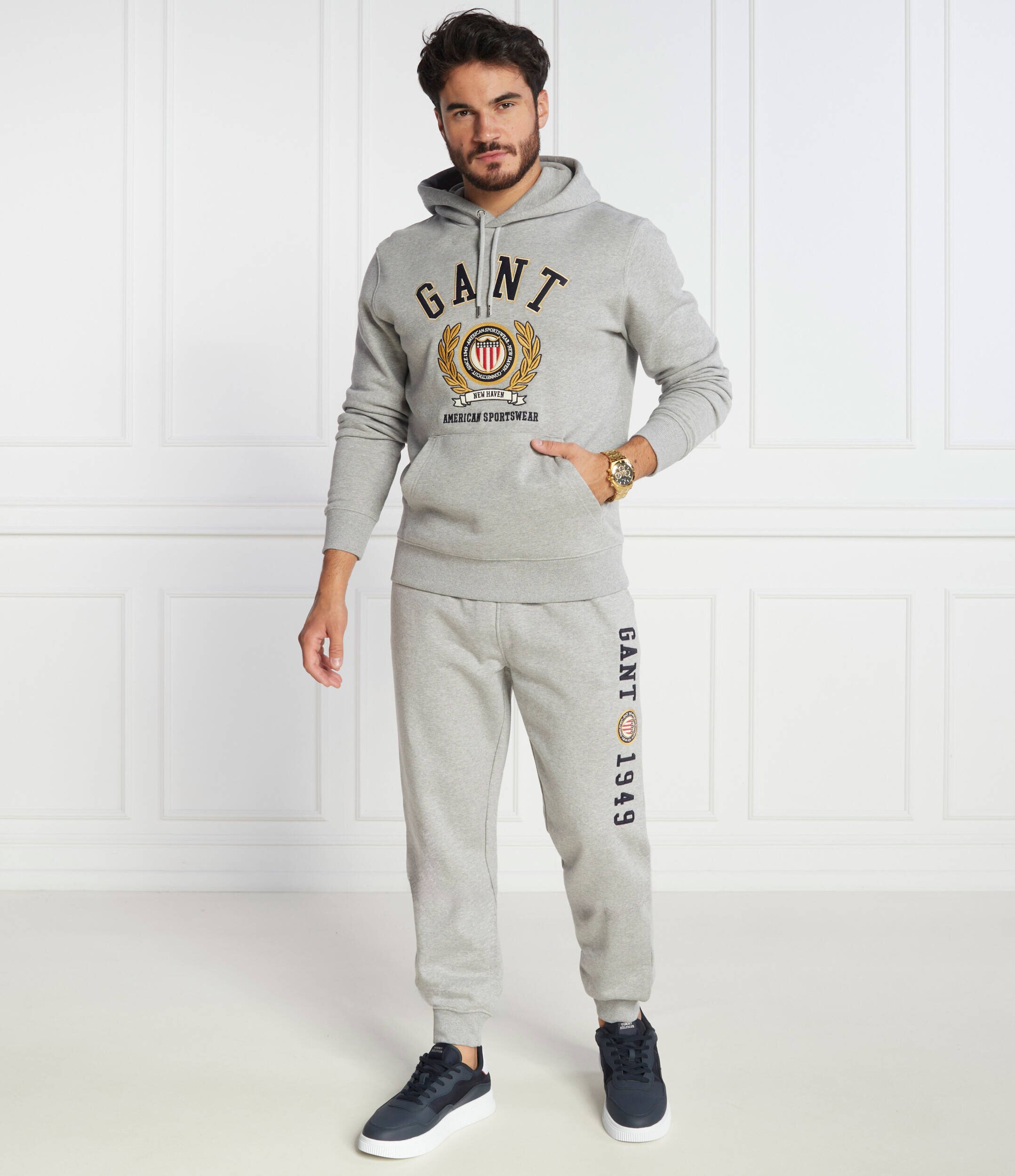 Gant Pantaloni de trening CREST | Regular Fit