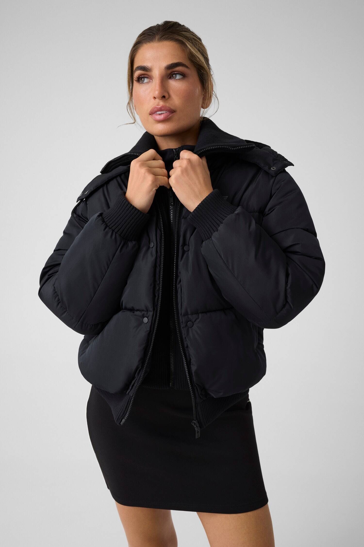 GUESS ACTIVE Geacă Virginia | regular fit