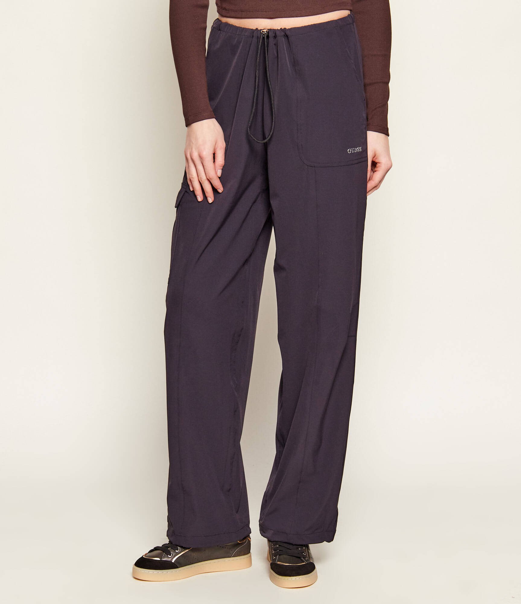 GUESS ACTIVE Pantaloni cargo NAT | Loose fit